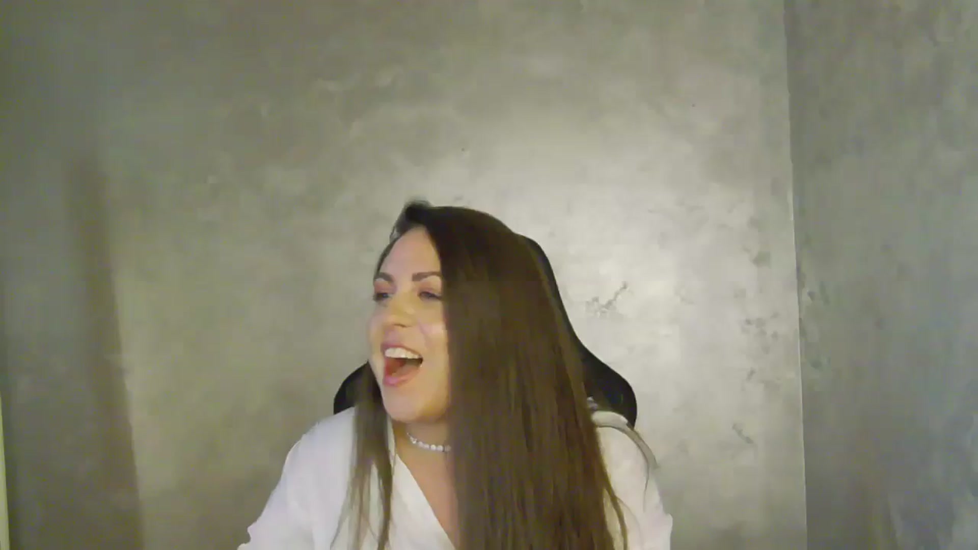 Gallery image thumbnail from NotVanilla's myfreecams stream on, 07/29/2025, 03:39 image 16 of 20