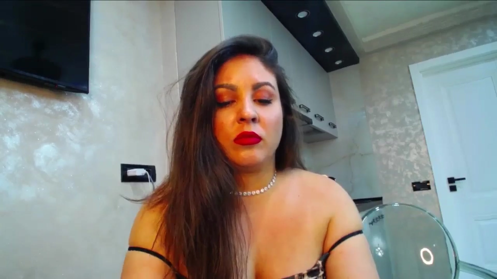 Gallery image thumbnail from NotVanilla's myfreecams stream on, 07/29/2025, 22:00 image 16 of 20