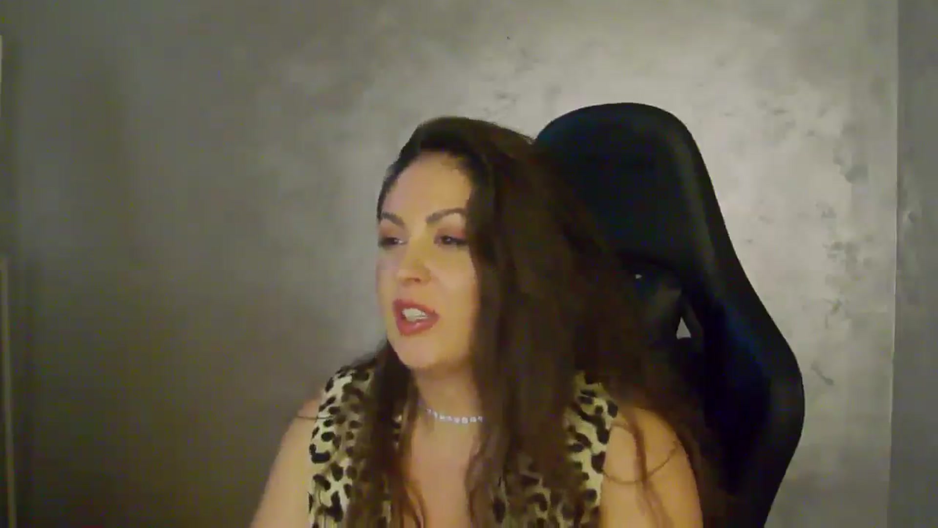 Gallery image thumbnail from NotVanilla's myfreecams stream on, 09/02/2025, 03:25 image 10 of 20