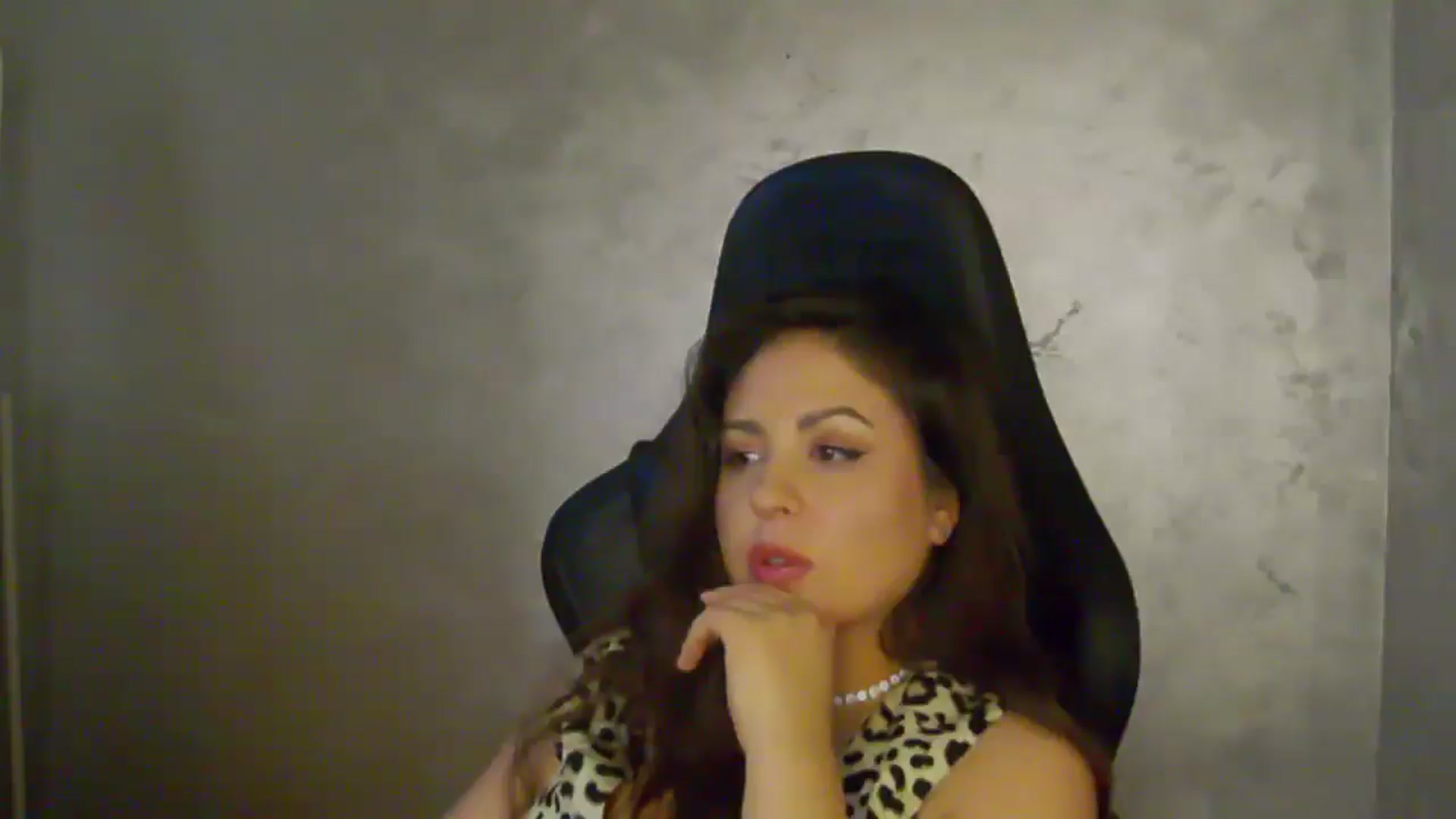 Gallery image thumbnail from NotVanilla's myfreecams stream on, 09/02/2025, 03:25 image 19 of 20