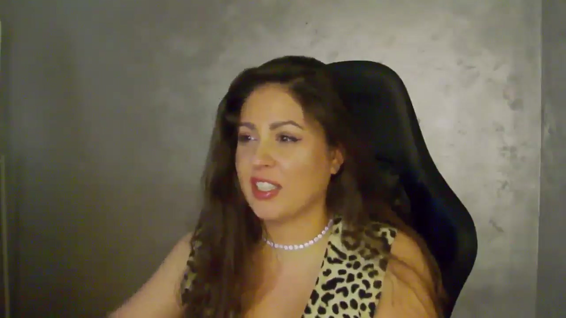 Gallery image thumbnail from NotVanilla's myfreecams stream on, 09/02/2025, 03:25 image 9 of 20