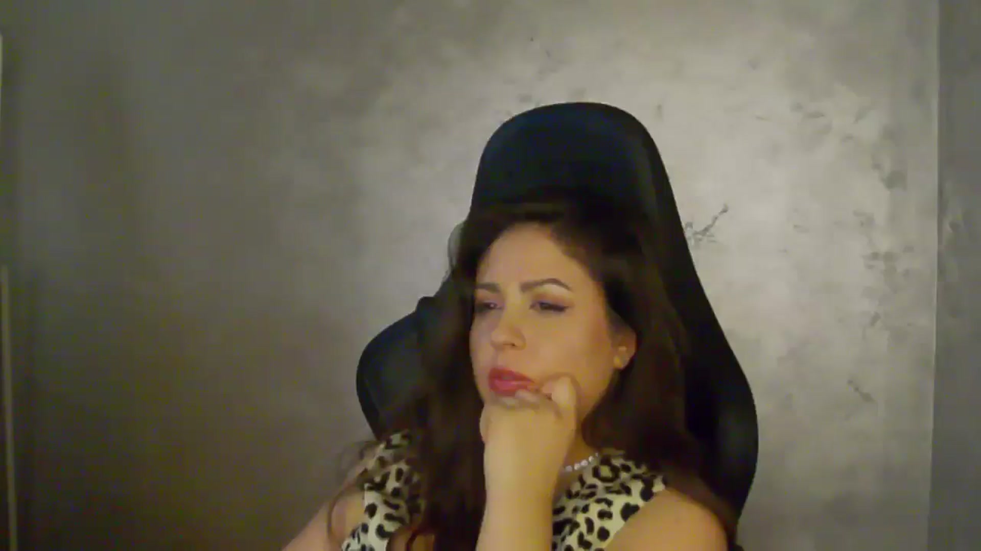 Gallery image thumbnail from NotVanilla's myfreecams stream on, 09/02/2025, 03:25 image 16 of 20