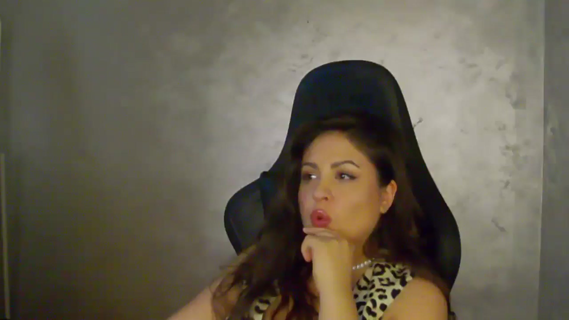 Gallery image thumbnail from NotVanilla's myfreecams stream on, 09/02/2025, 03:25 image 20 of 20