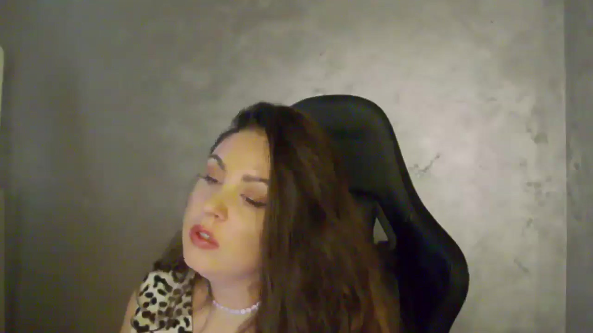 Gallery image thumbnail from NotVanilla's myfreecams stream on, 09/02/2025, 04:00 image 12 of 20