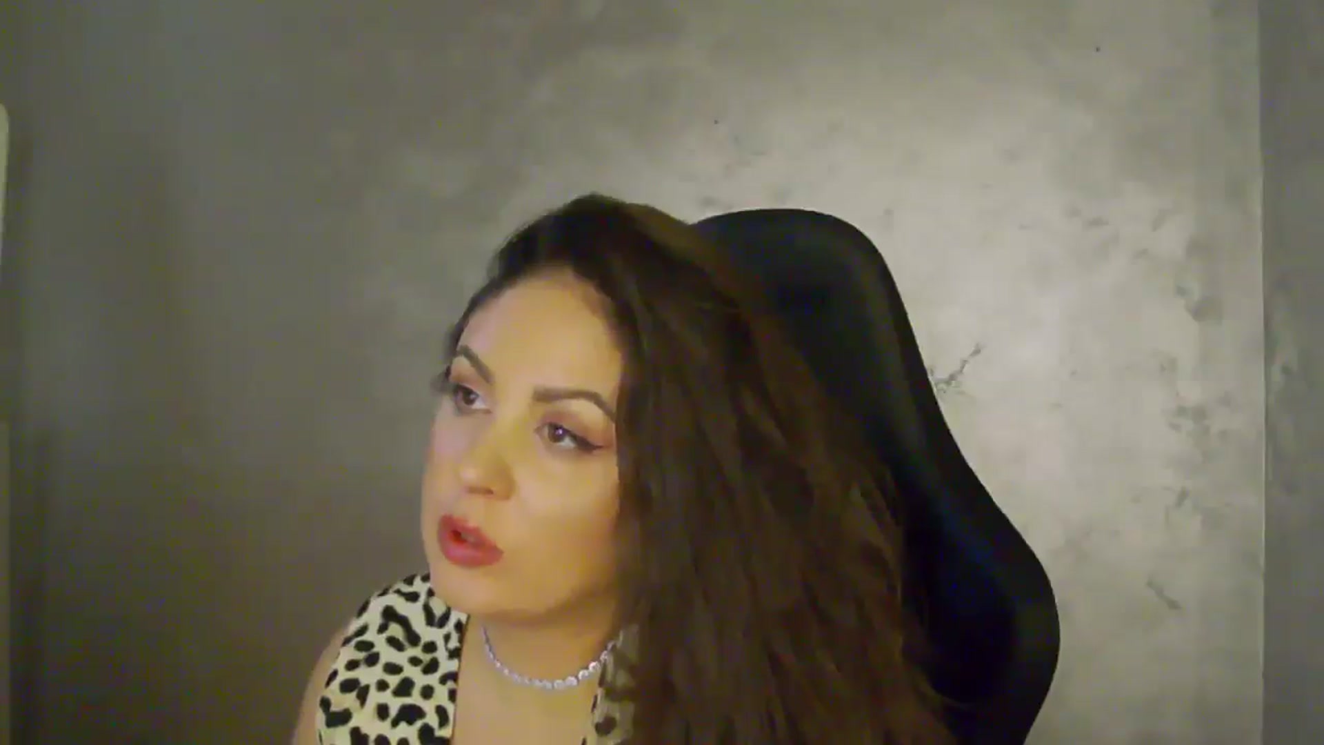 Gallery image thumbnail from NotVanilla's myfreecams stream on, 09/02/2025, 04:00 image 7 of 20