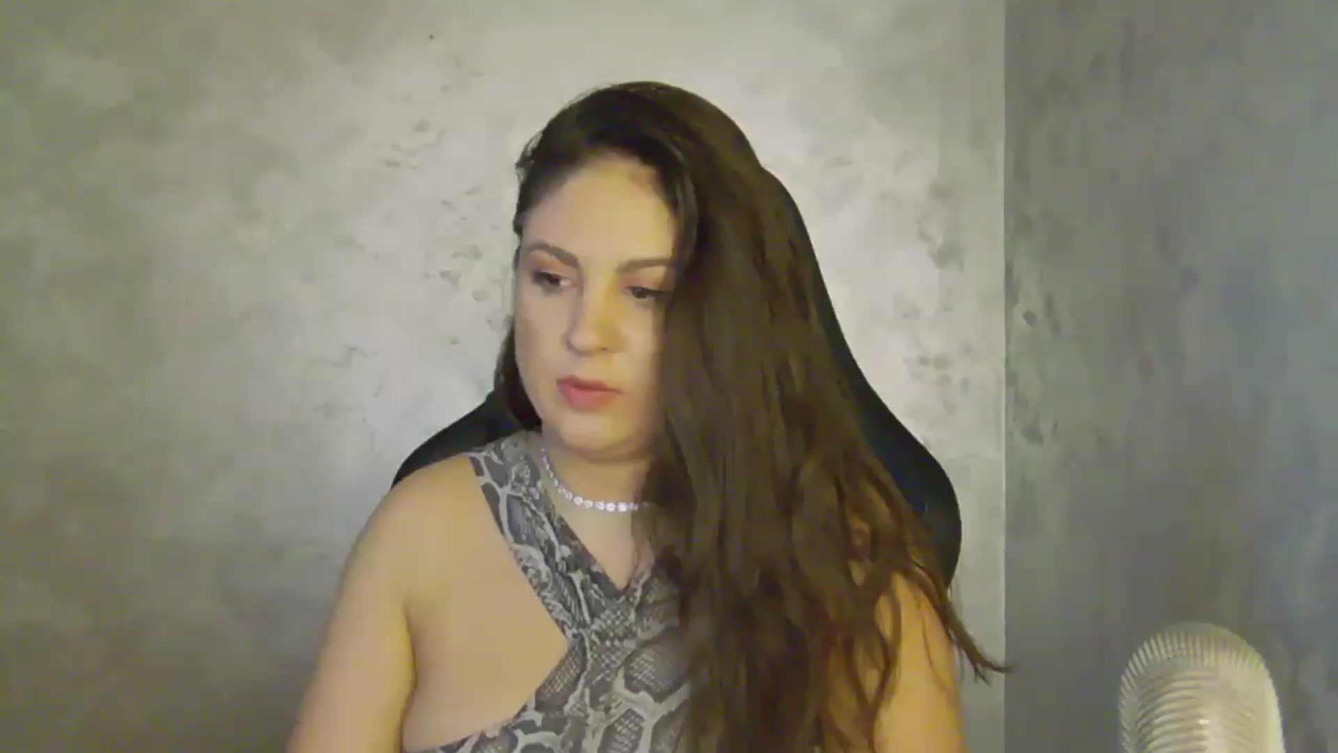 Gallery image thumbnail from NotVanilla's myfreecams stream on, 09/02/2025, 23:33 image 14 of 20