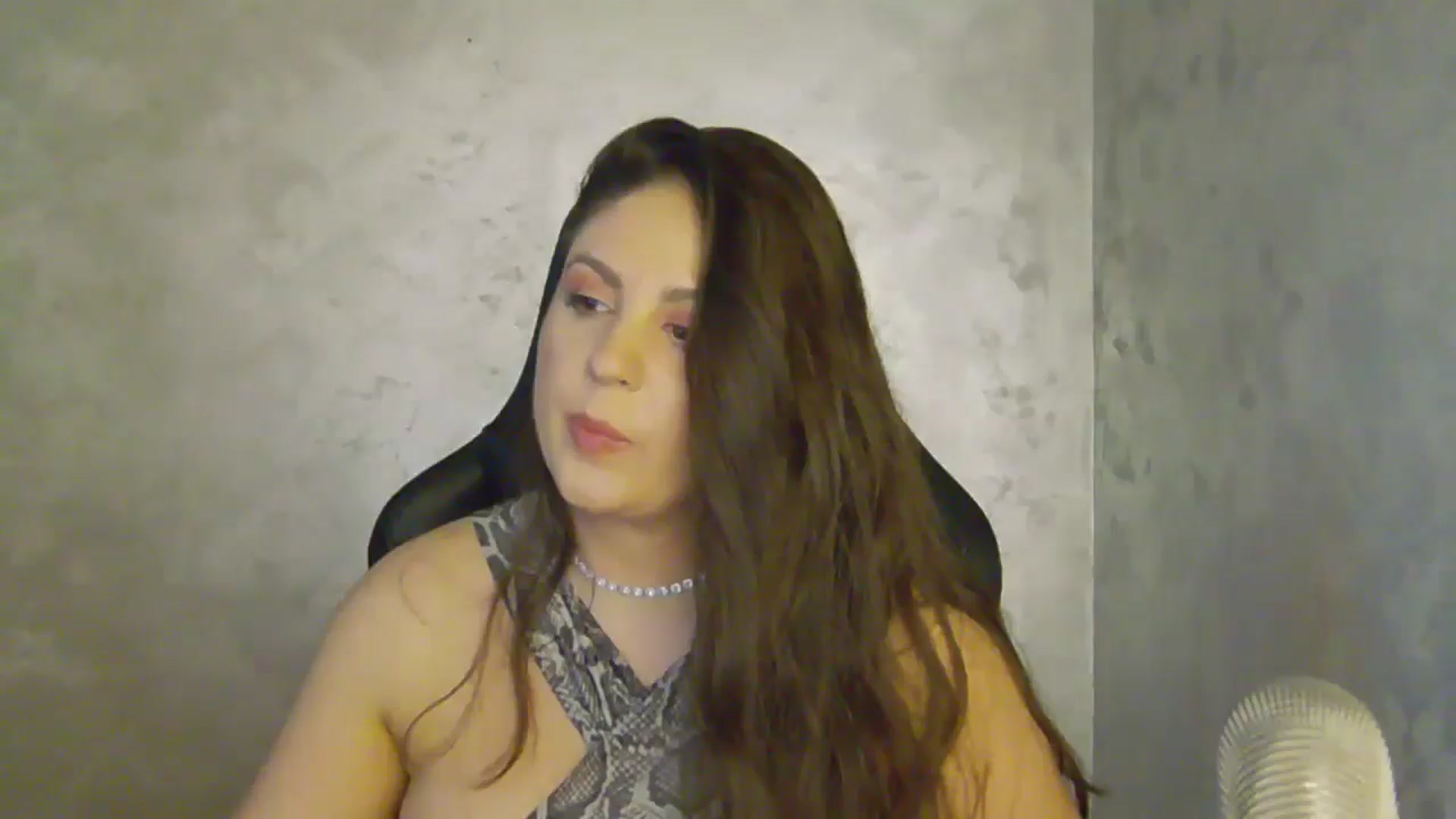 Gallery image thumbnail from NotVanilla's myfreecams stream on, 09/02/2025, 23:33 image 8 of 20