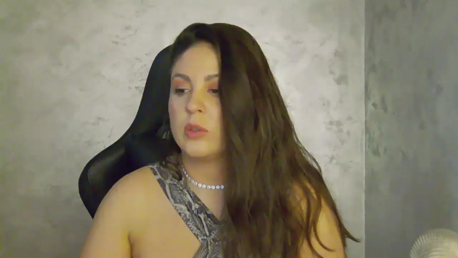 Gallery image thumbnail from NotVanilla's myfreecams stream on, 09/02/2025, 23:33 image 1 of 20