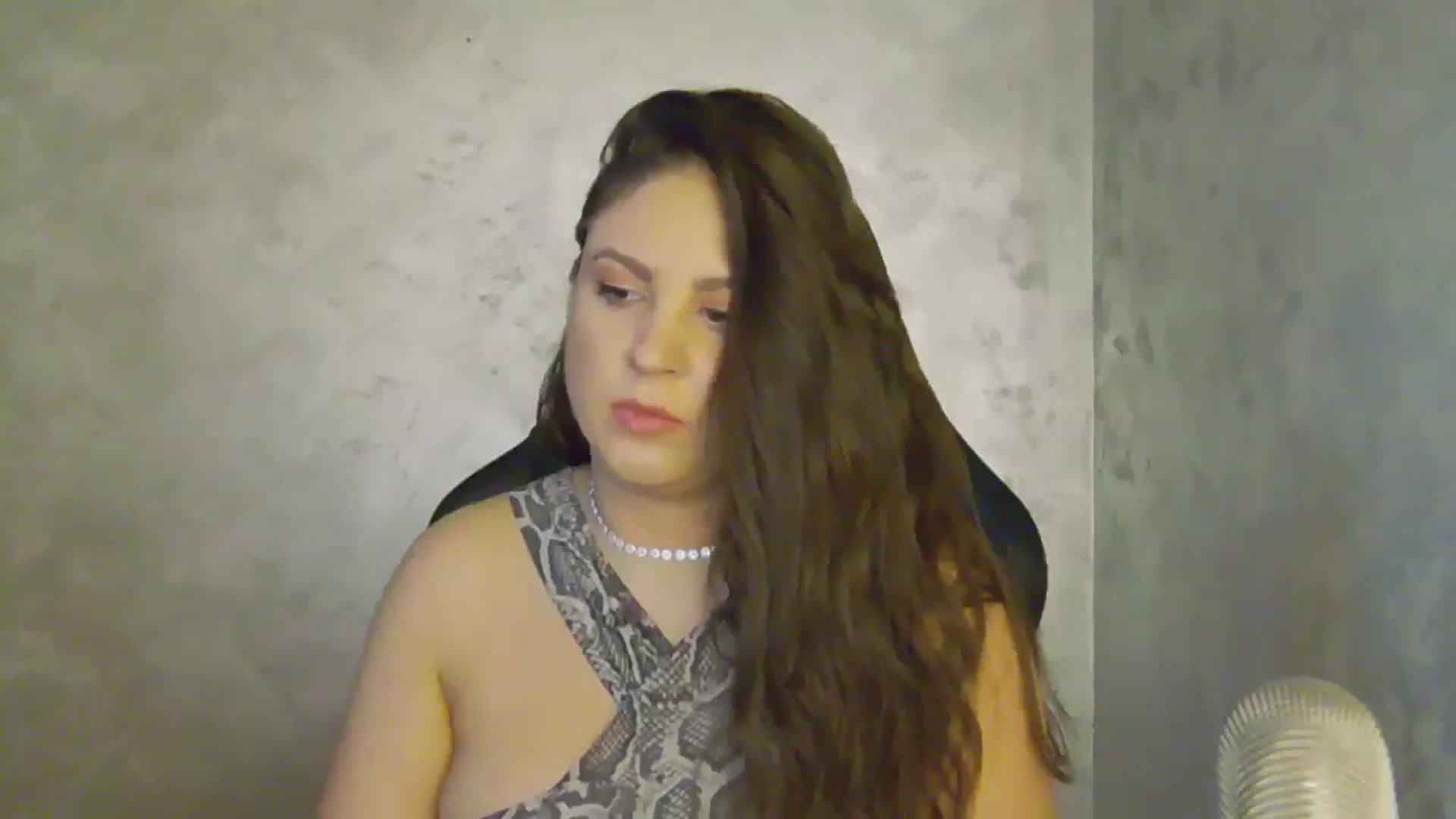 Gallery image thumbnail from NotVanilla's myfreecams stream on, 09/02/2025, 23:33 image 12 of 20