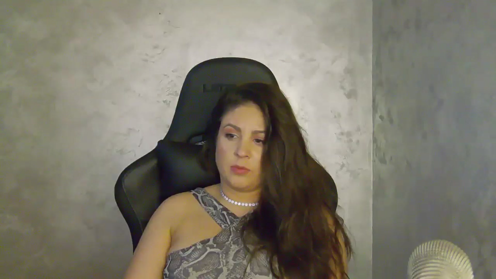 Gallery image thumbnail from NotVanilla's myfreecams stream on, 09/03/2025, 24:48 image 20 of 20