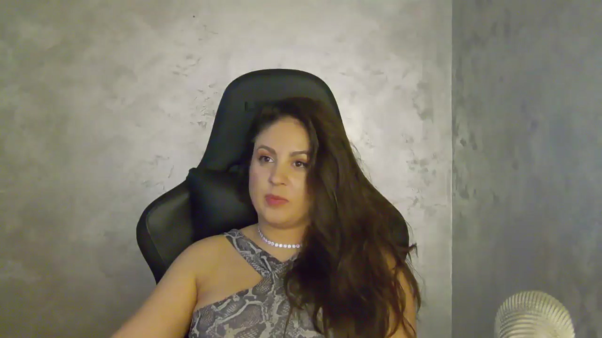 Gallery image thumbnail from NotVanilla's myfreecams stream on, 09/03/2025, 24:48 image 19 of 20