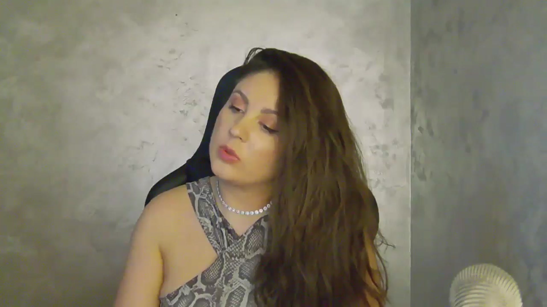 Gallery image thumbnail from NotVanilla's myfreecams stream on, 09/03/2025, 24:48 image 17 of 20