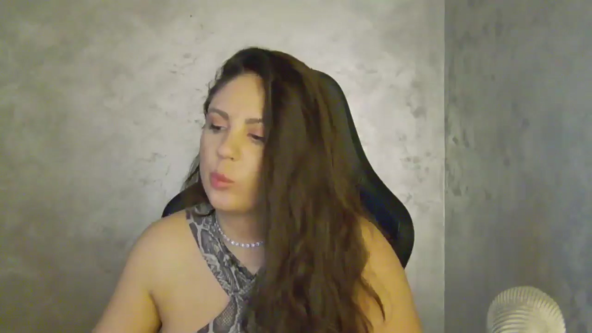Gallery image thumbnail from NotVanilla's myfreecams stream on, 09/03/2025, 24:48 image 5 of 20