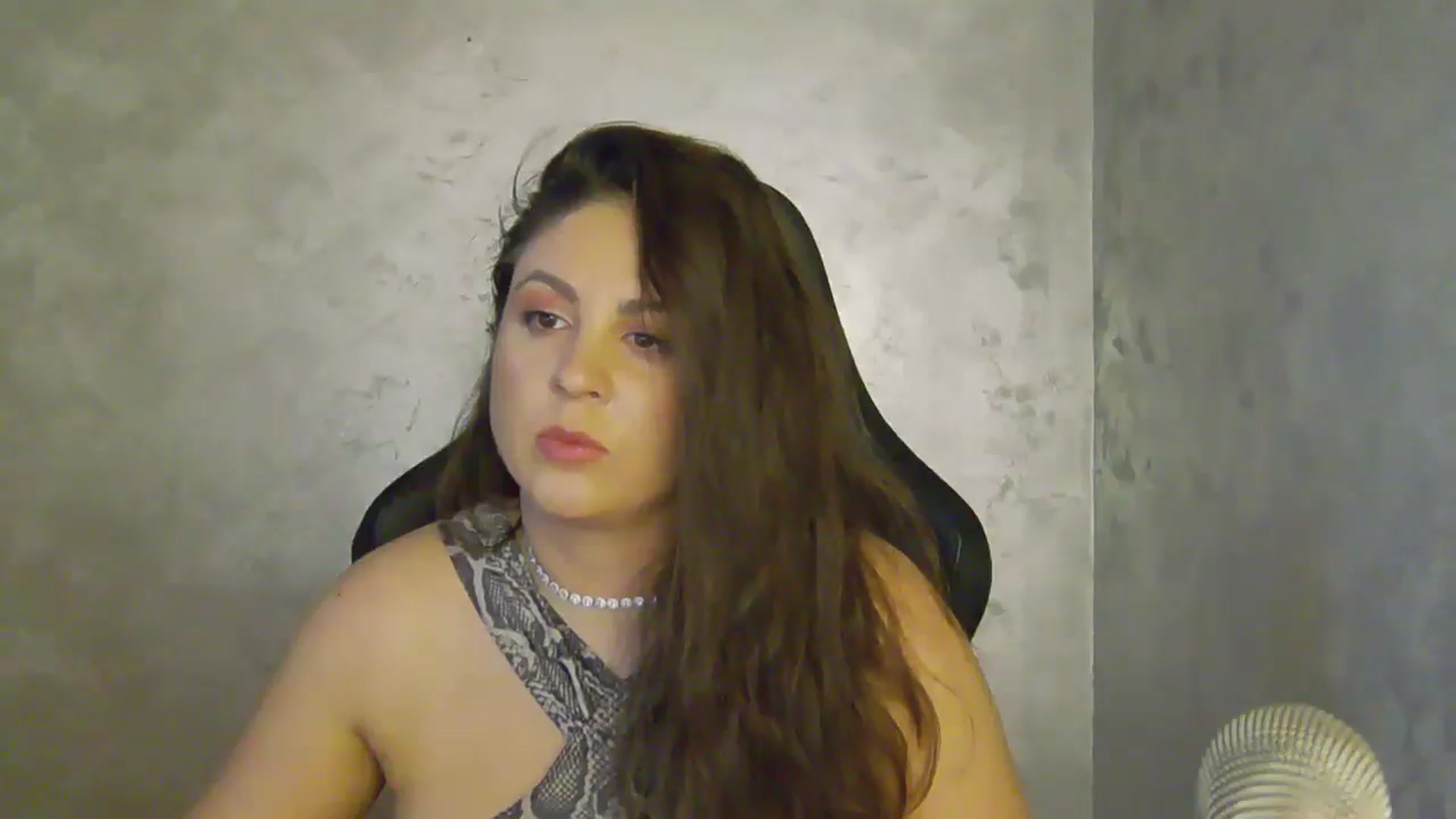 Gallery image thumbnail from NotVanilla's myfreecams stream on, 09/03/2025, 24:48 image 14 of 20