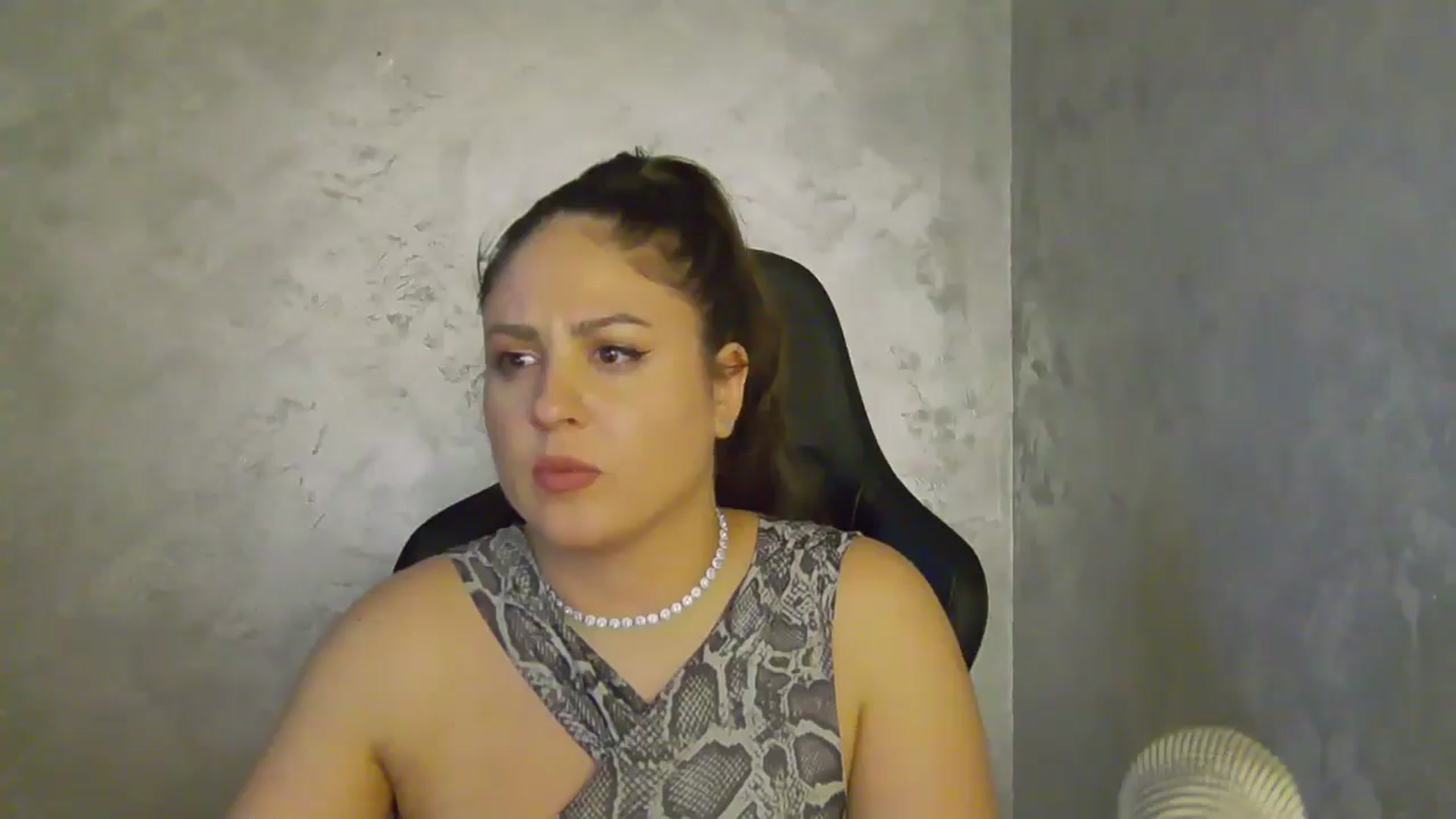 Gallery image thumbnail from NotVanilla's myfreecams stream on, 09/03/2025, 04:24 image 18 of 20