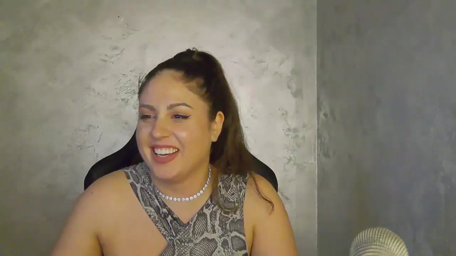Gallery image thumbnail from NotVanilla's myfreecams stream on, 09/03/2025, 04:24 image 15 of 20