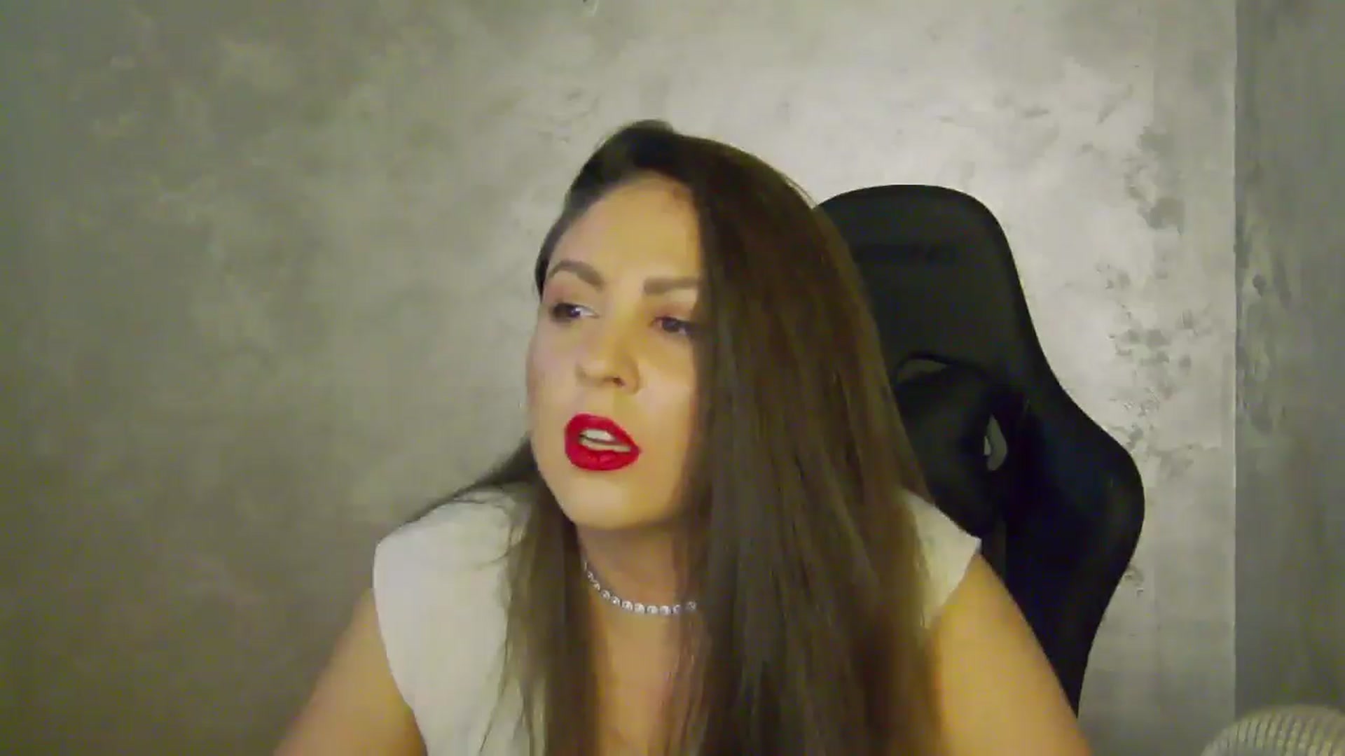 Gallery image thumbnail from NotVanilla's myfreecams stream on, 09/04/2025, 24:08 image 13 of 20