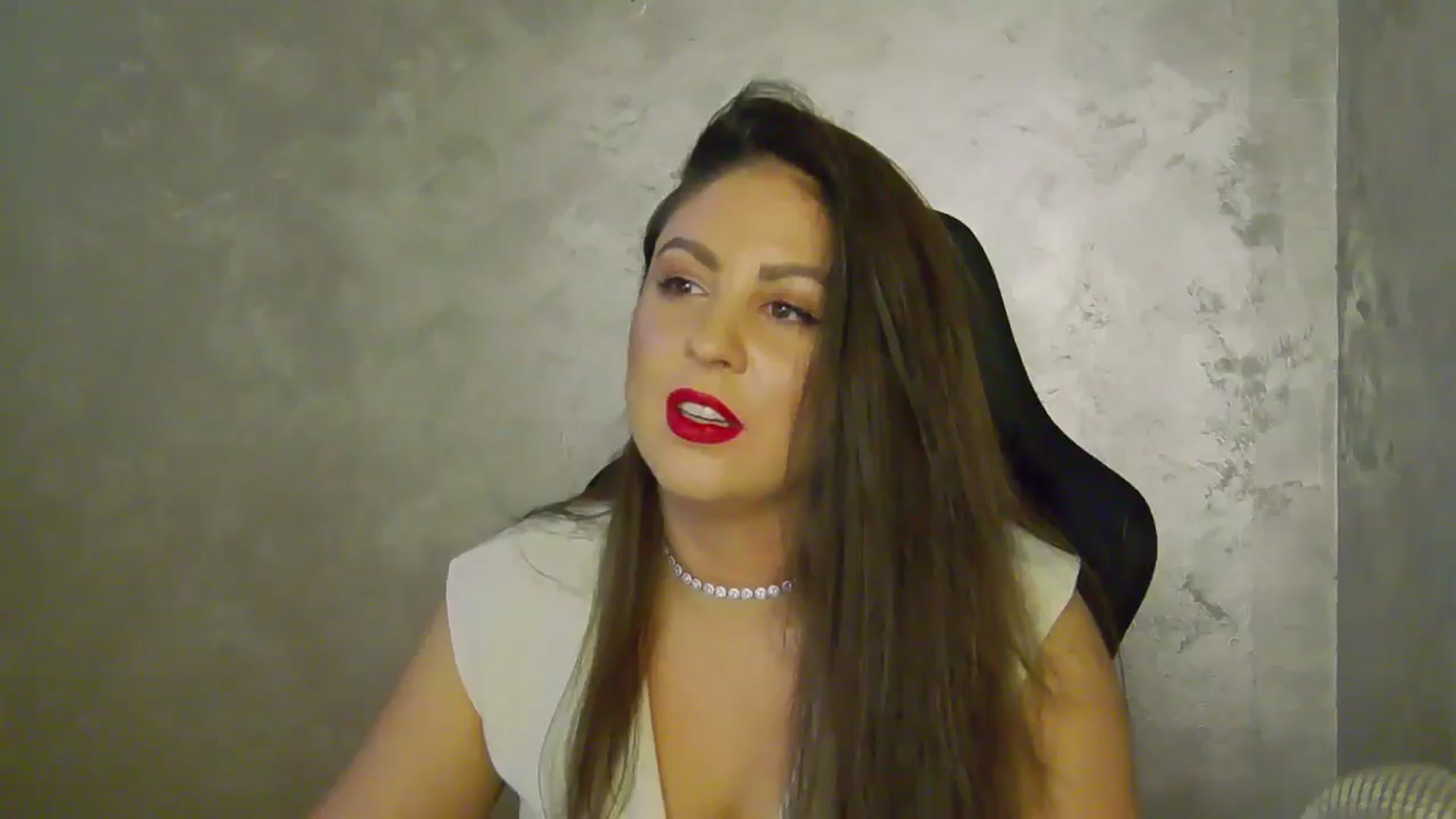 Gallery image thumbnail from NotVanilla's myfreecams stream on, 09/04/2025, 24:08 image 11 of 20