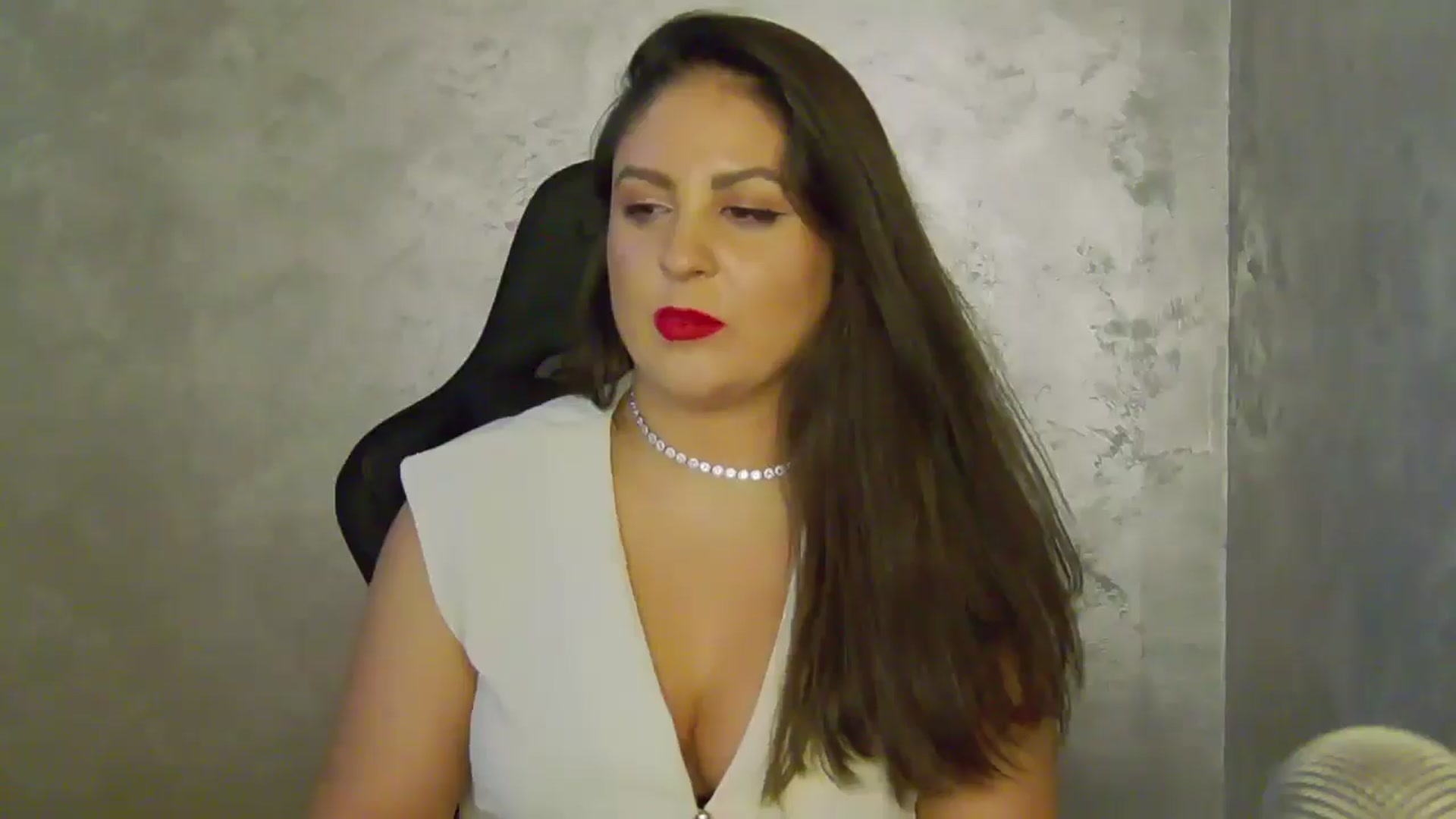 Gallery image thumbnail from NotVanilla's myfreecams stream on, 09/04/2025, 06:35 image 11 of 20
