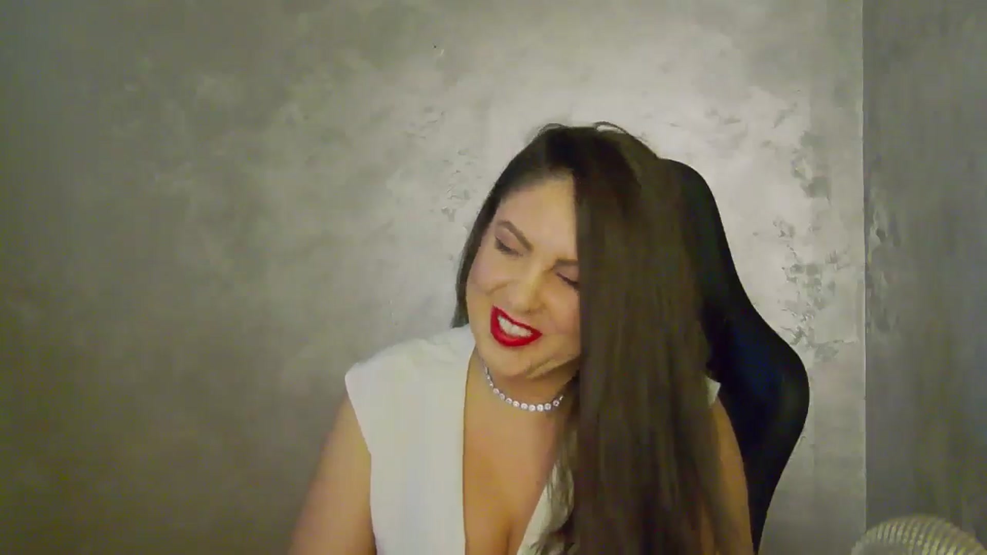 Gallery image thumbnail from NotVanilla's myfreecams stream on, 09/04/2025, 06:35 image 3 of 20