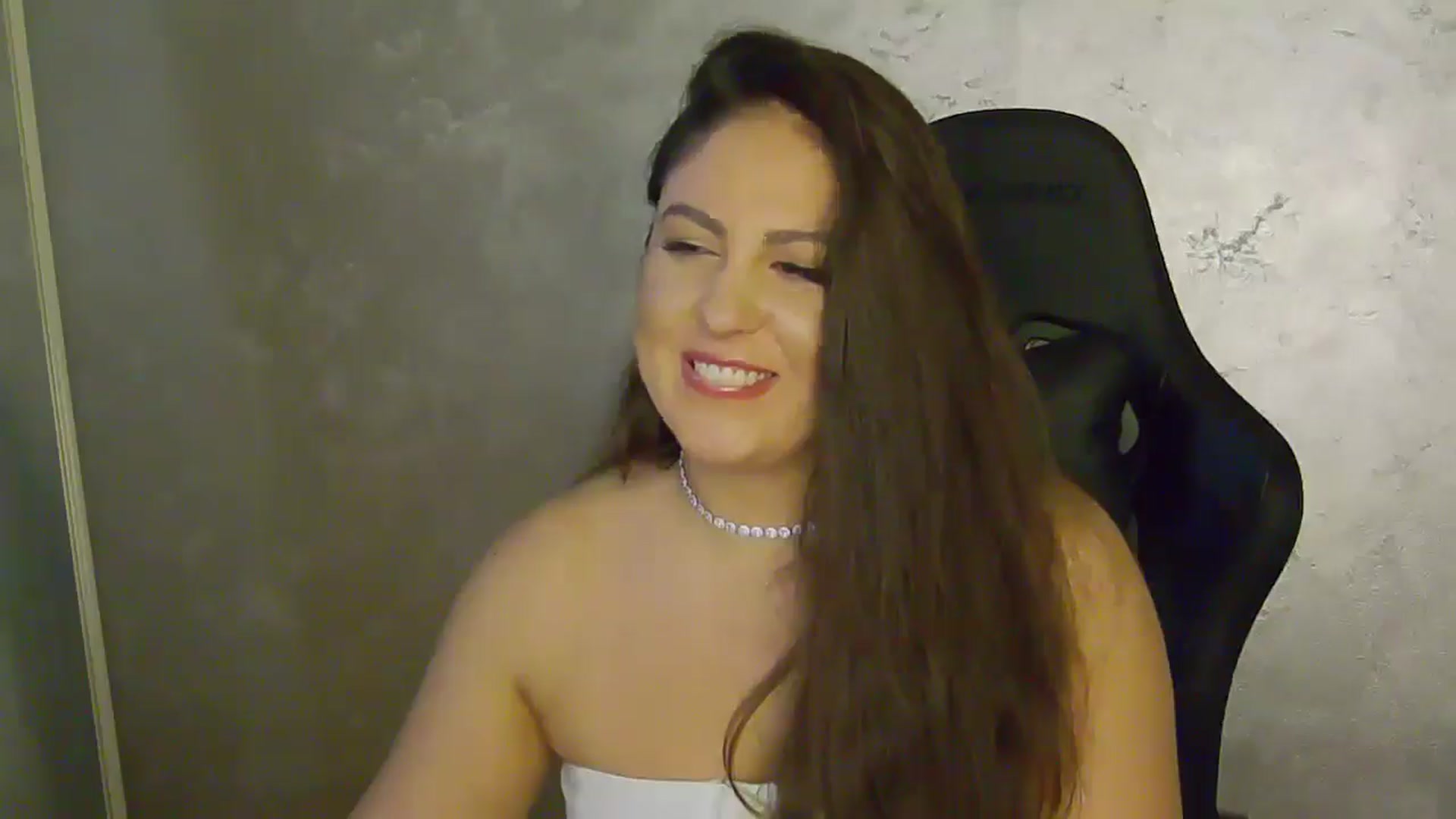 Gallery image thumbnail from NotVanilla's myfreecams stream on, 09/10/2025, 22:58 image 12 of 20