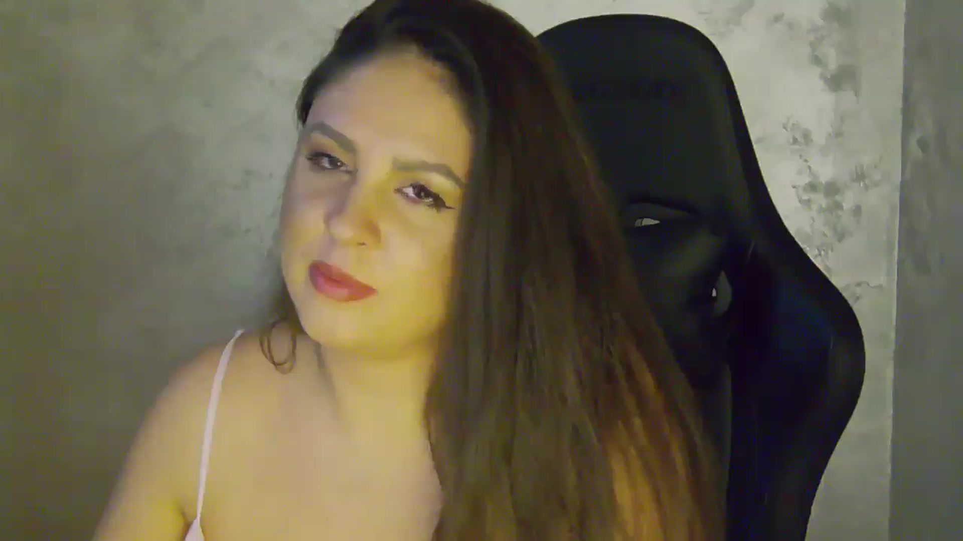 Gallery image thumbnail from NotVanilla's myfreecams stream on, 09/16/2025, 01:16 image 8 of 20