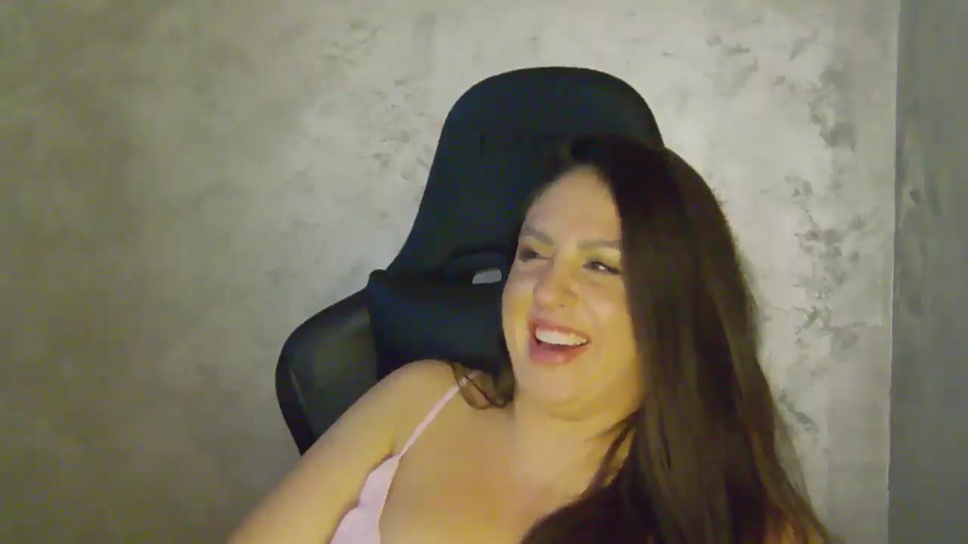 Gallery image thumbnail from NotVanilla's myfreecams stream on, 09/16/2025, 01:16 image 15 of 20