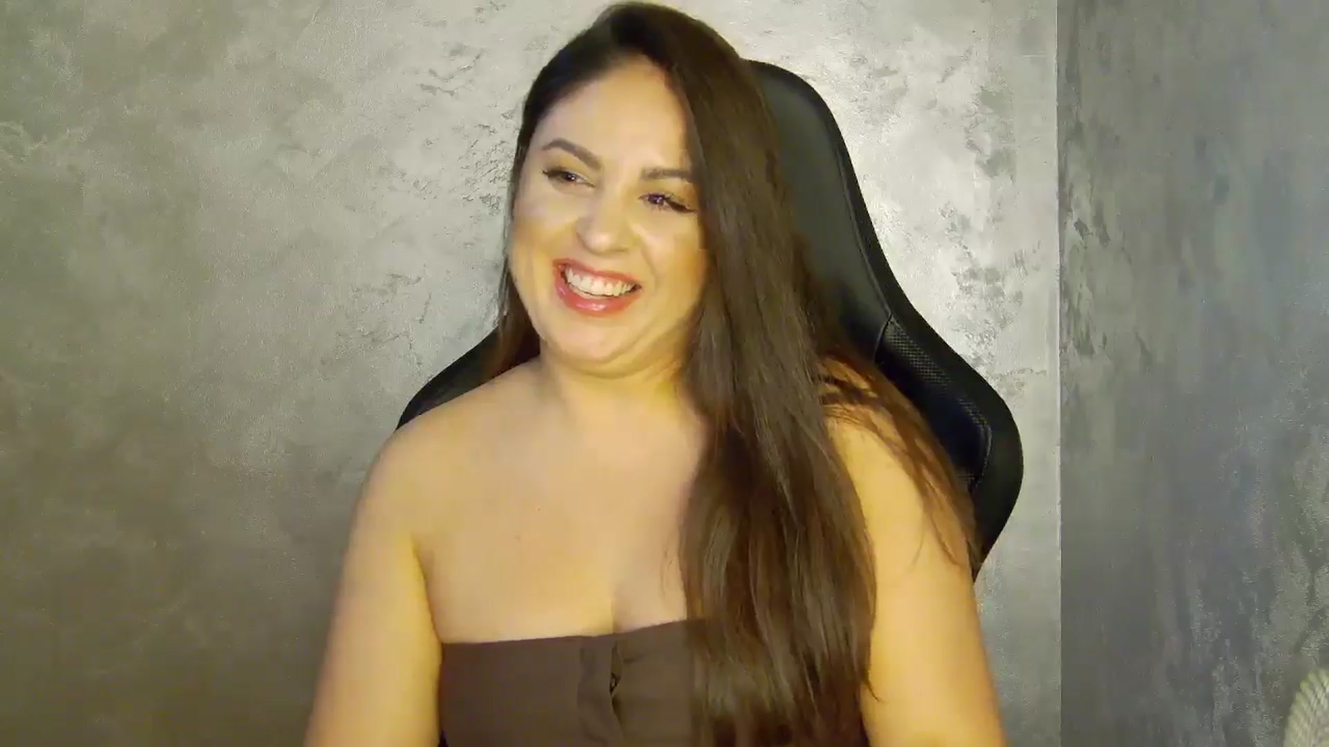 Gallery image thumbnail from NotVanilla's myfreecams stream on, 09/16/2025, 21:43 image 18 of 20