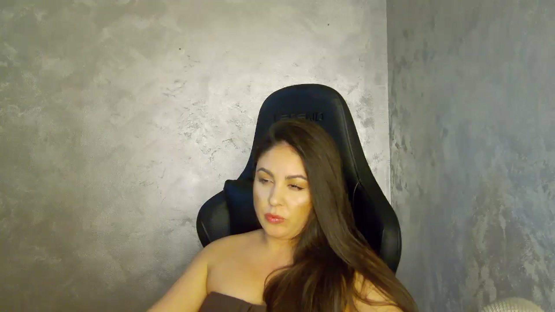 Gallery image thumbnail from NotVanilla's myfreecams stream on, 09/16/2025, 23:11 image 19 of 20