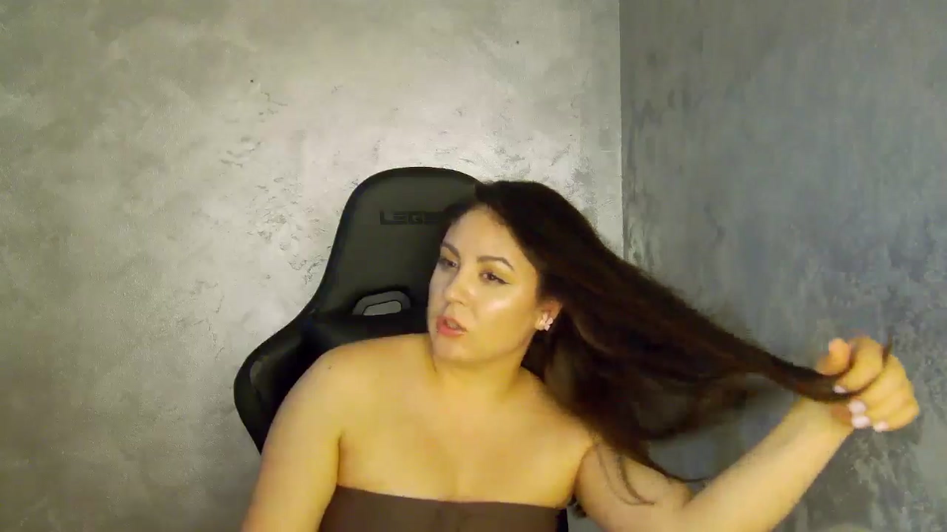 Gallery image thumbnail from NotVanilla's myfreecams stream on, 09/17/2025, 04:16 image 18 of 20