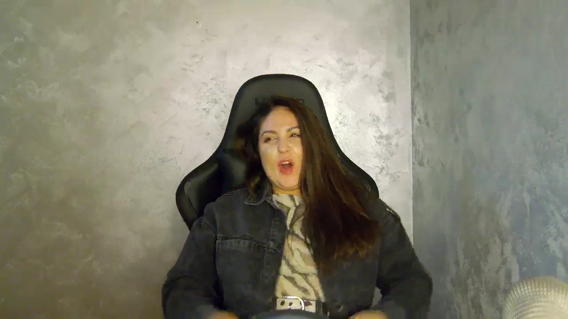 Gallery image thumbnail from NotVanilla's myfreecams stream on, 09/17/2025, 05:22 image 19 of 20