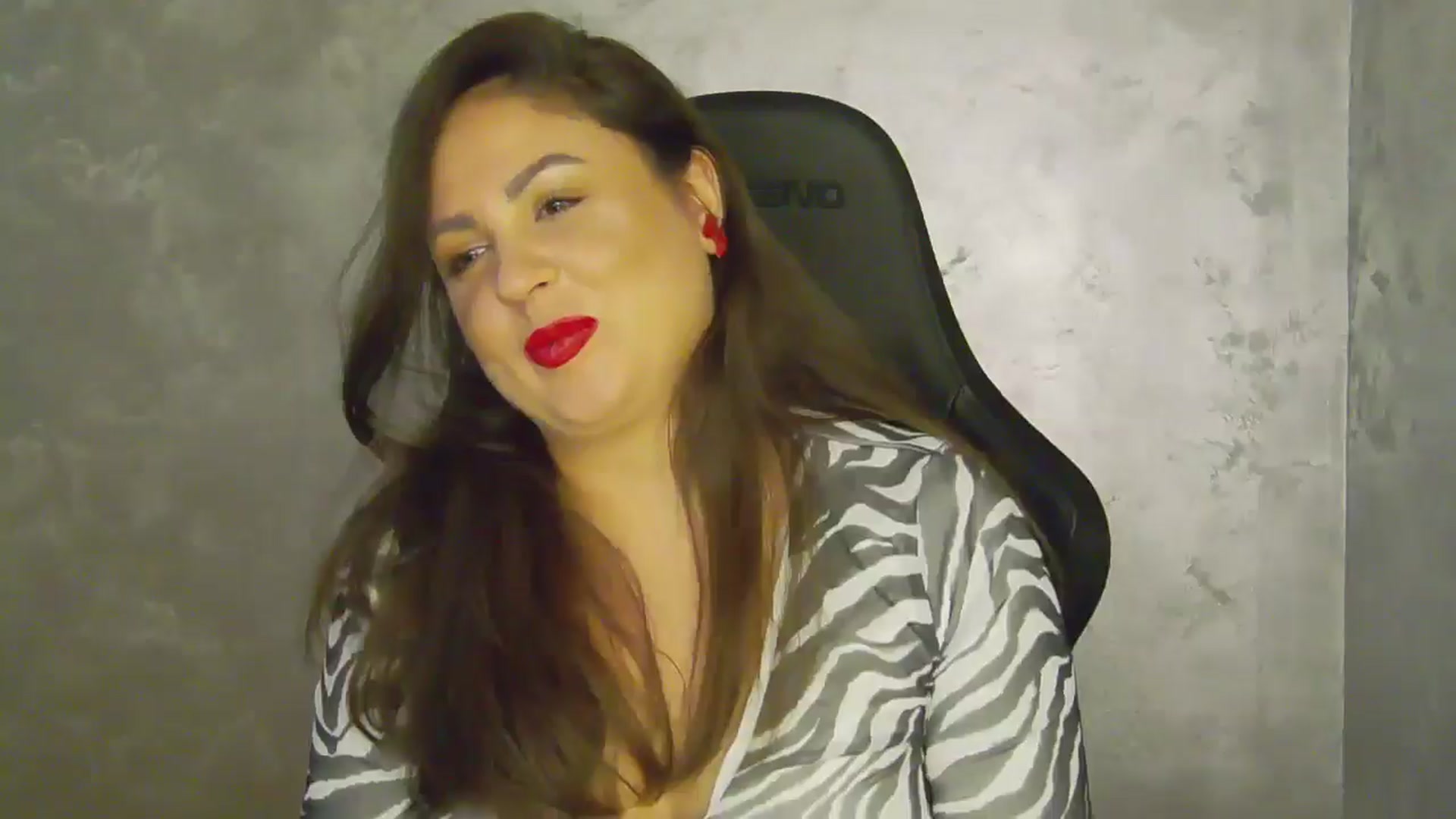 Gallery image thumbnail from NotVanilla's myfreecams stream on, 09/18/2025, 02:00 image 18 of 20