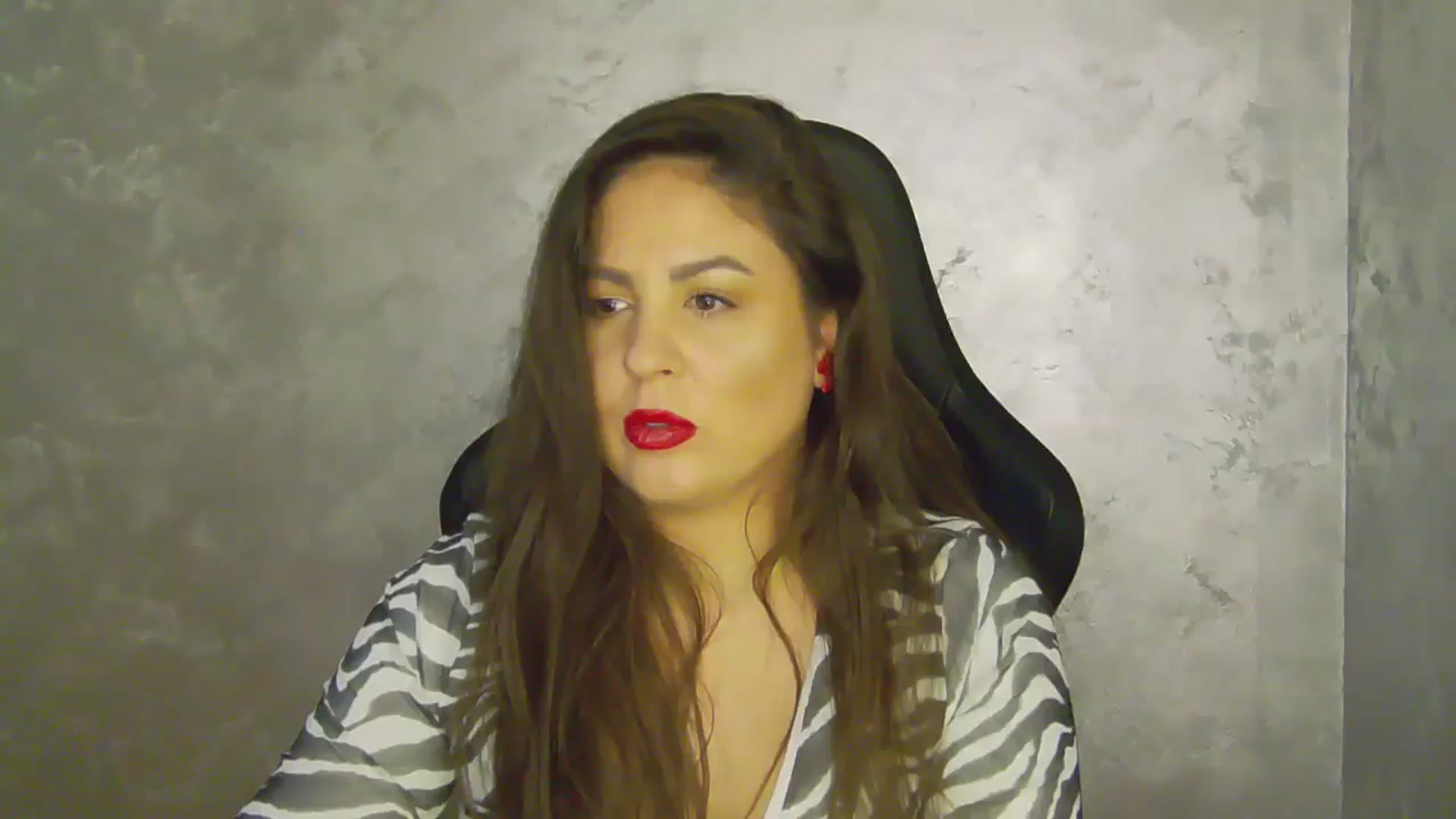 Gallery image thumbnail from NotVanilla's myfreecams stream on, 09/18/2025, 02:00 image 8 of 20