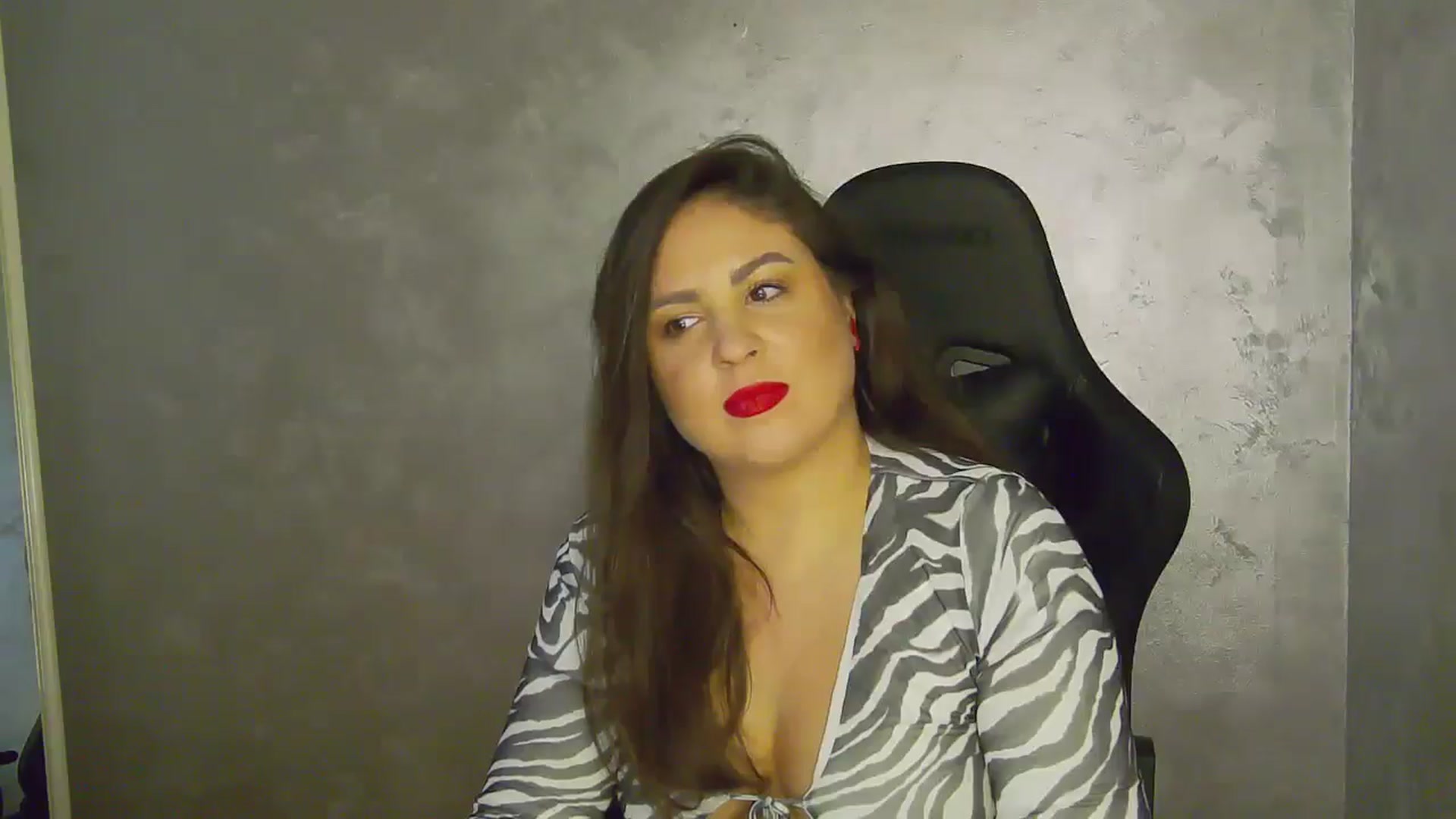 Gallery image thumbnail from NotVanilla's myfreecams stream on, 09/18/2025, 02:43 image 6 of 20