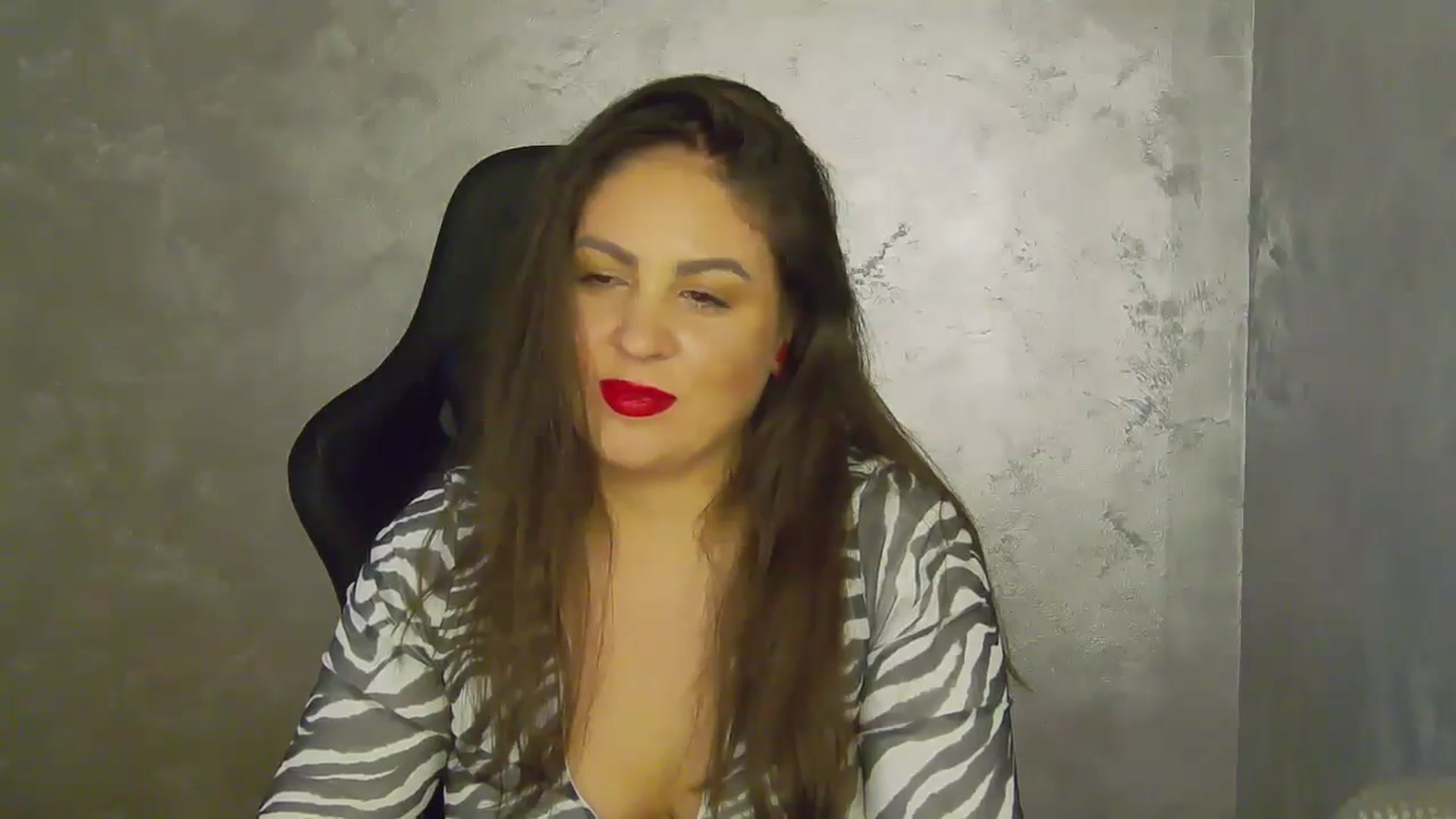 Gallery image thumbnail from NotVanilla's myfreecams stream on, 09/18/2025, 02:43 image 19 of 20