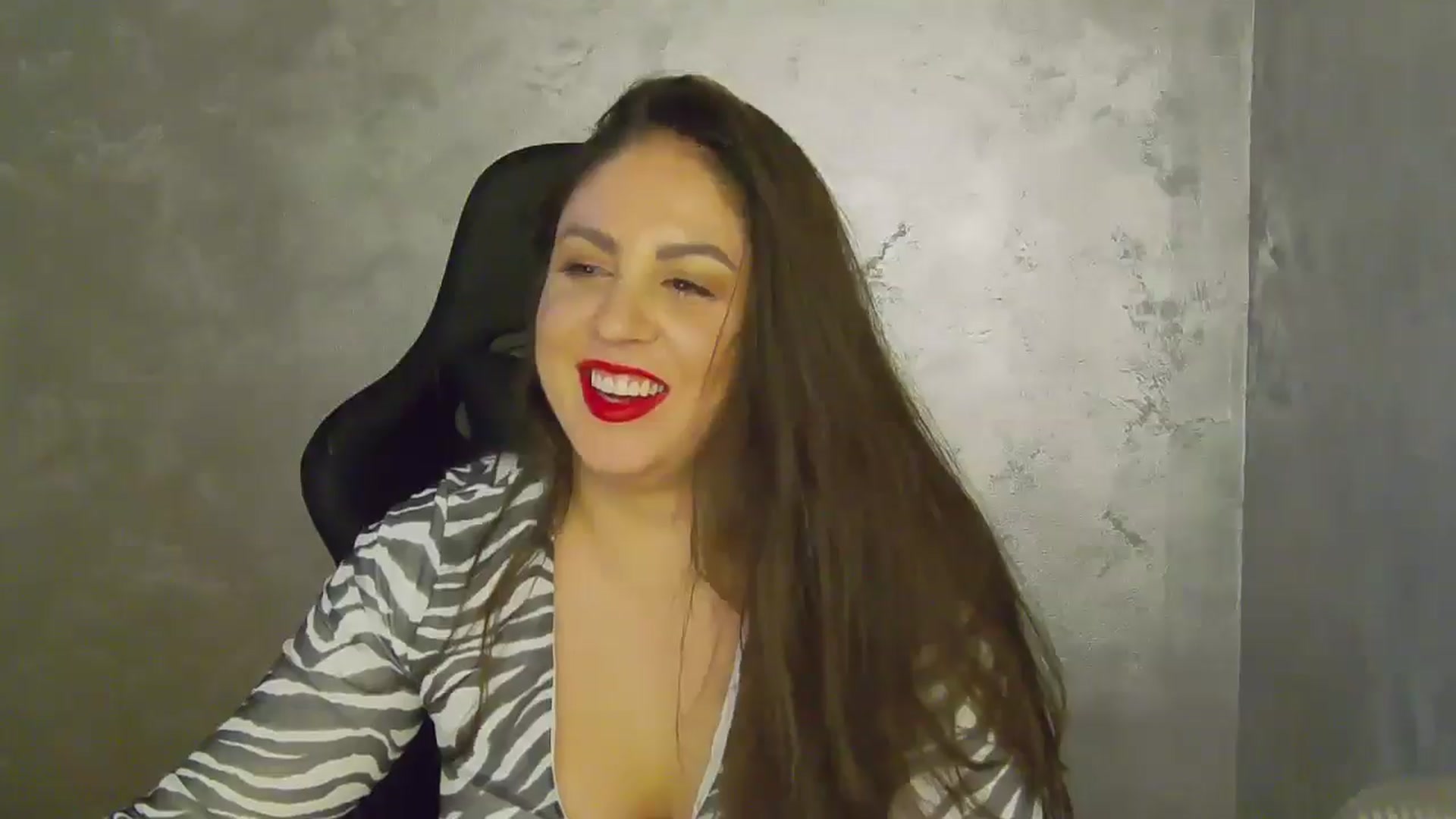 Gallery image thumbnail from NotVanilla's myfreecams stream on, 09/18/2025, 02:43 image 17 of 20