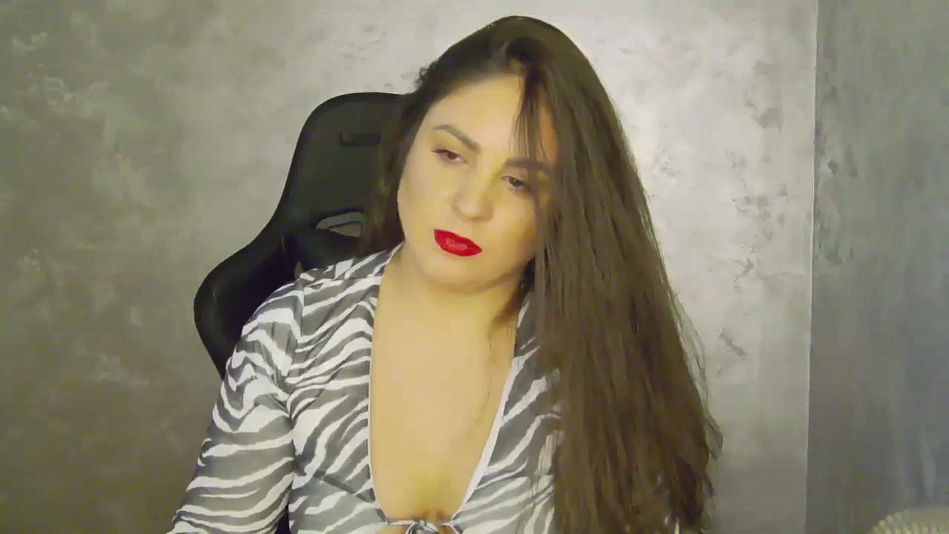 Gallery image thumbnail from NotVanilla's myfreecams stream on, 09/18/2025, 02:43 image 13 of 20