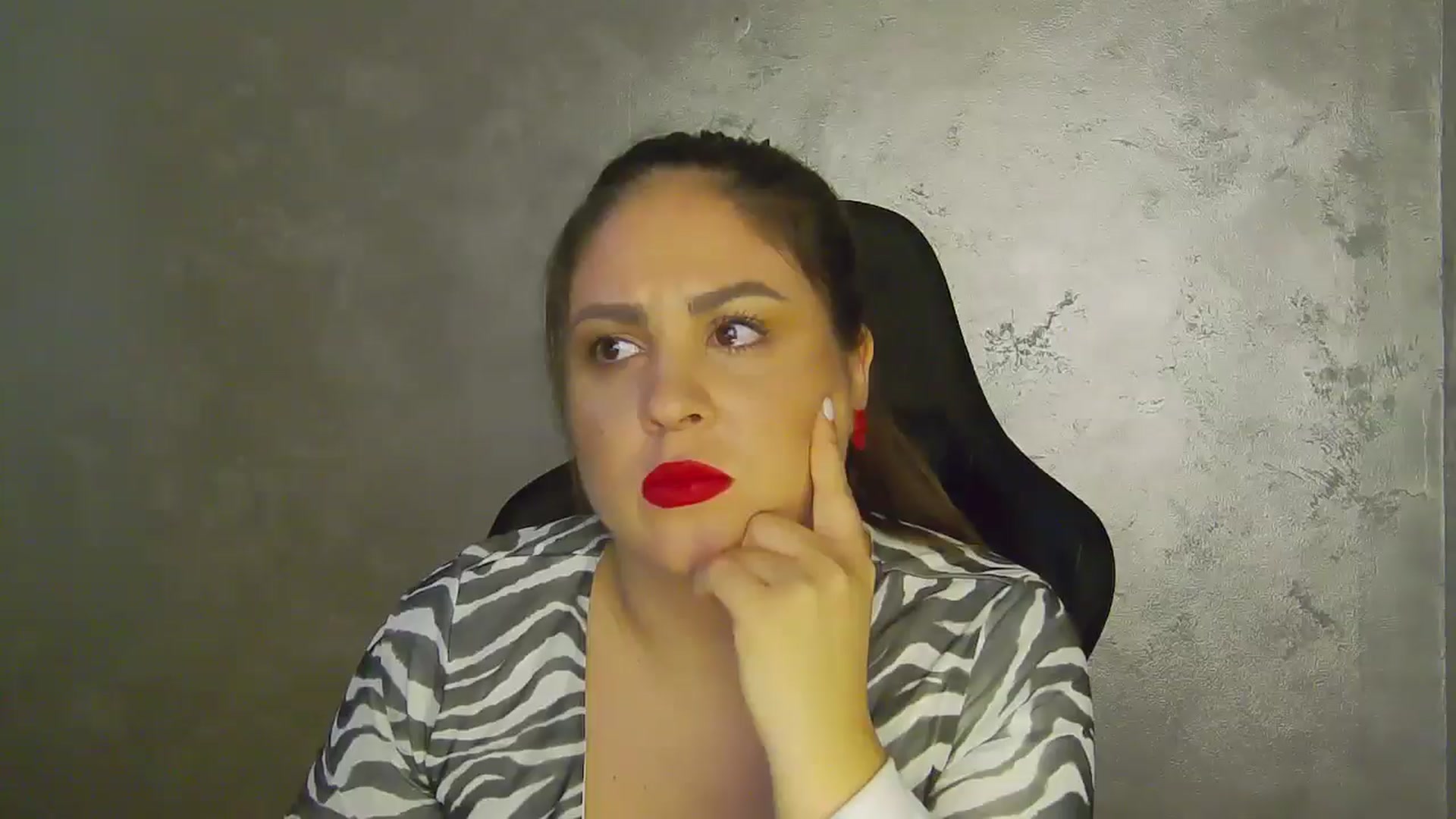 Gallery image thumbnail from NotVanilla's myfreecams stream on, 09/18/2025, 04:02 image 1 of 20