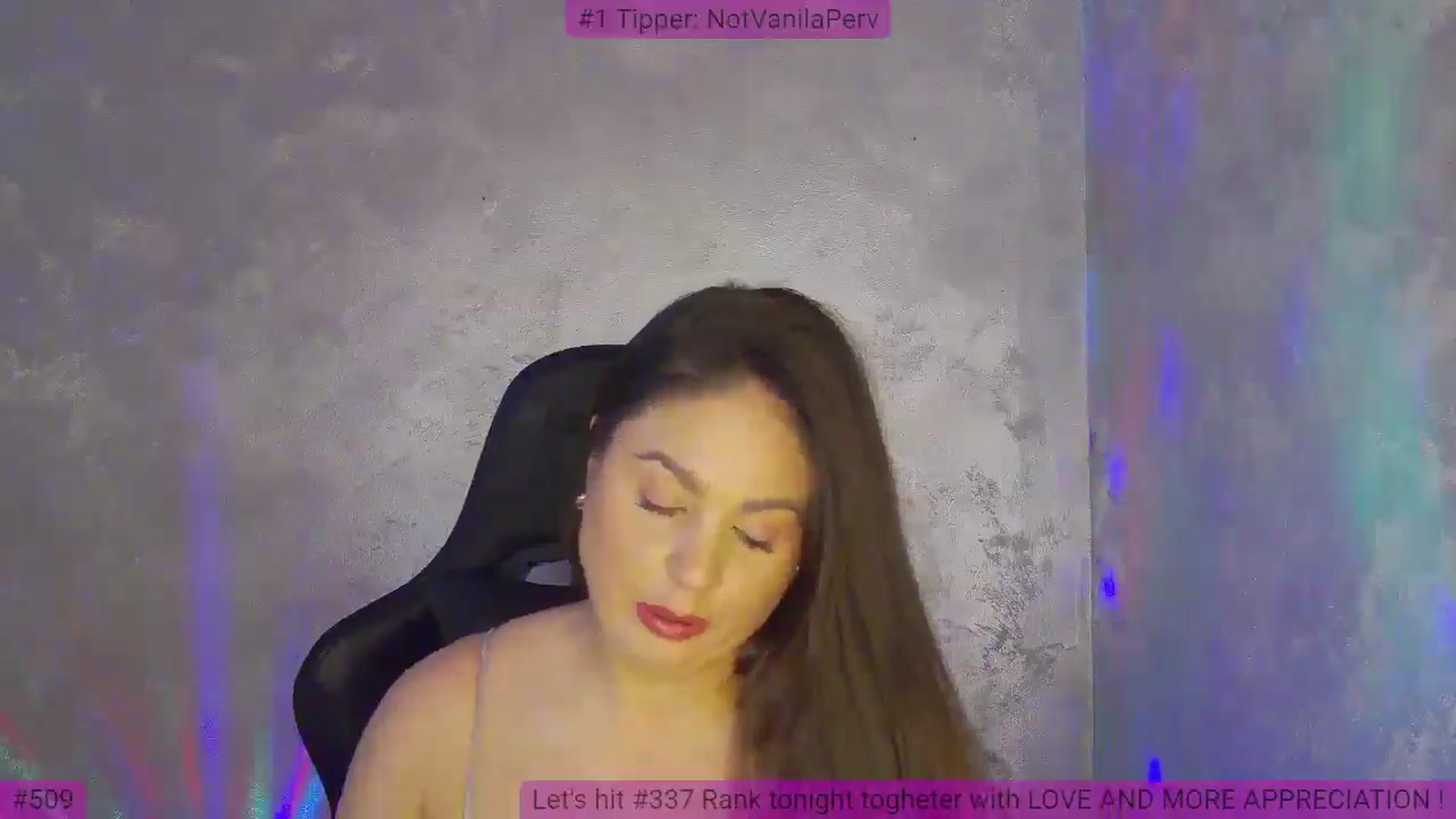 Gallery image thumbnail from NotVanilla's myfreecams stream on, 09/19/2025, 23:29 image 2 of 20