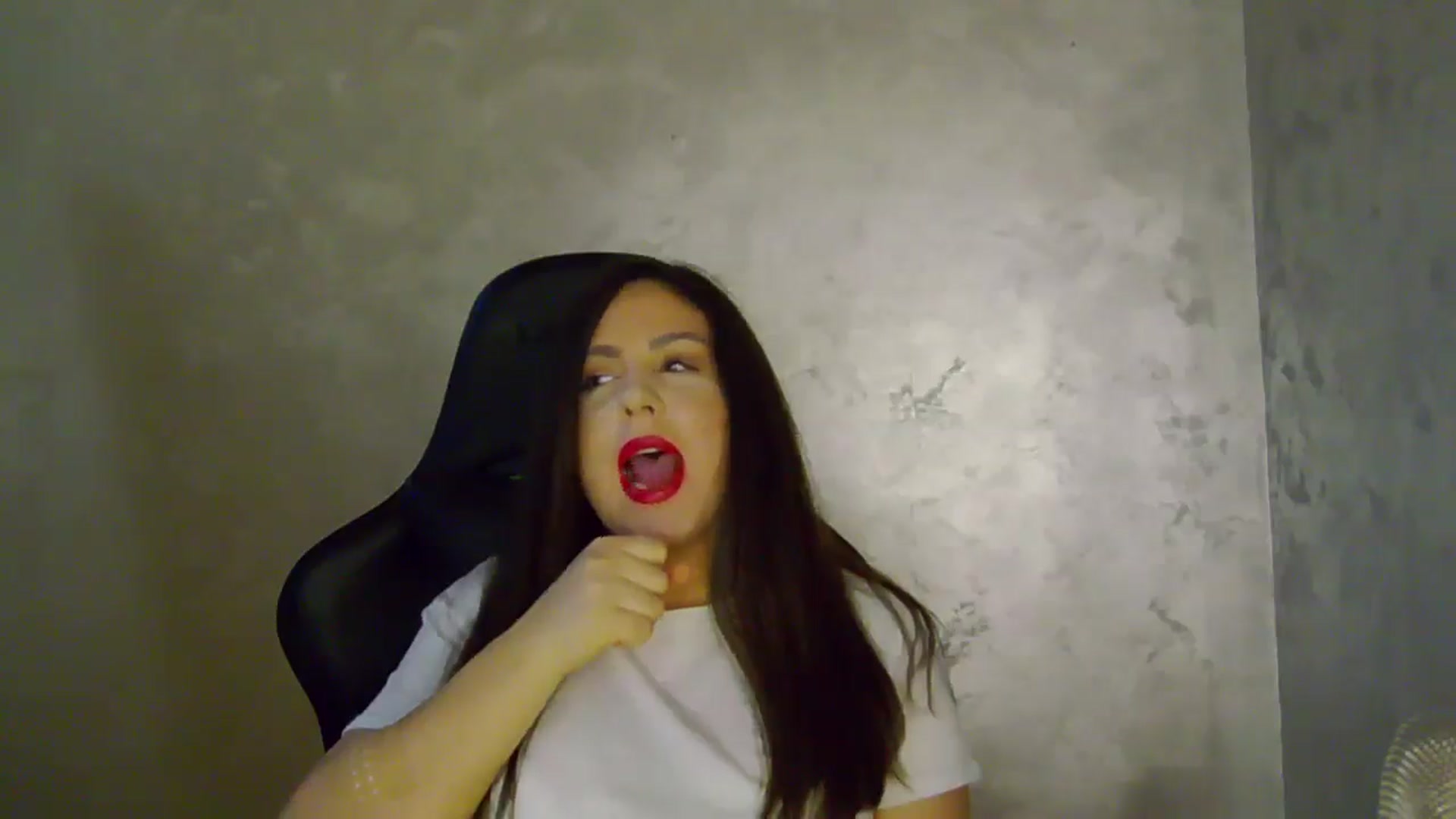 Gallery image thumbnail from NotVanilla's myfreecams stream on, 09/21/2025, 05:04 image 5 of 20