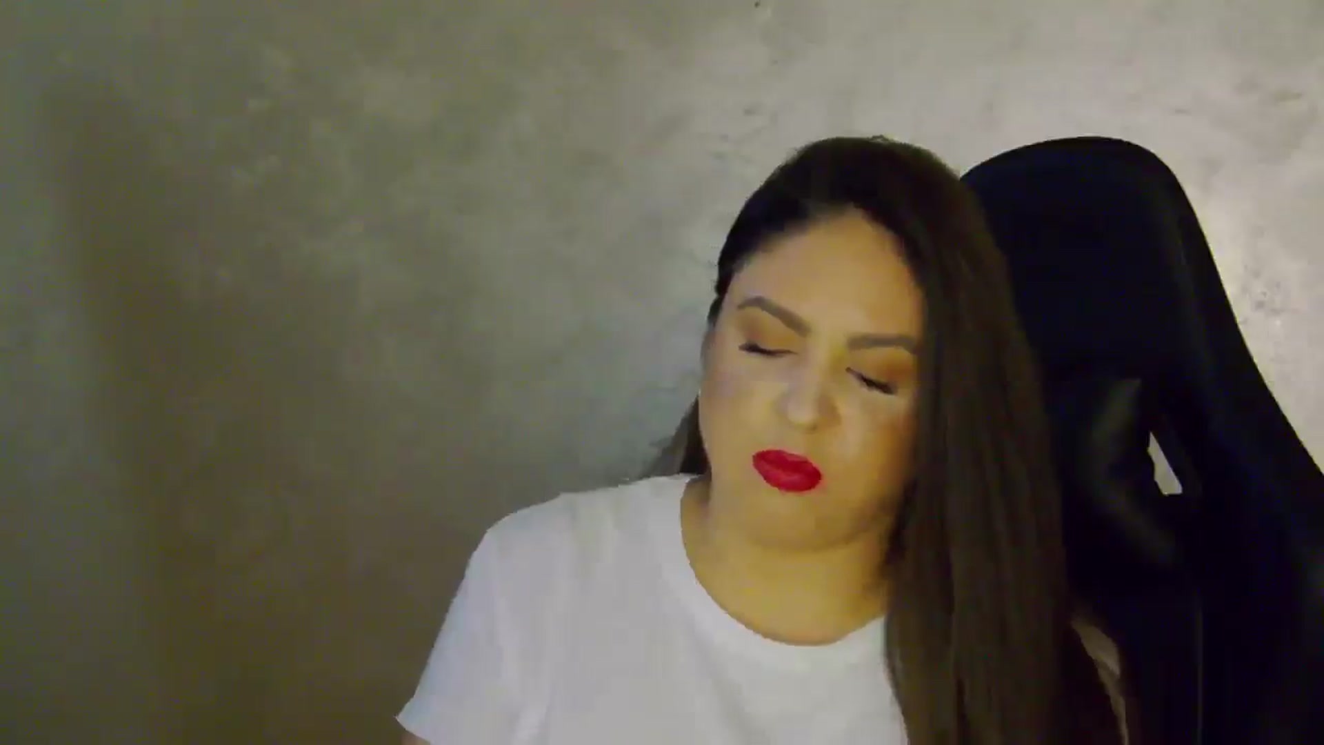 Gallery image thumbnail from NotVanilla's myfreecams stream on, 09/21/2025, 05:04 image 18 of 20