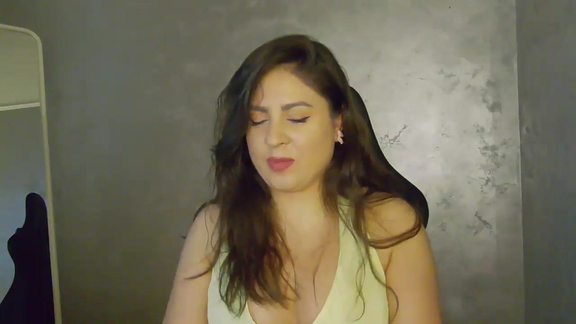 Gallery image thumbnail from NotVanilla's myfreecams stream on, 09/22/2025, 22:57 image 7 of 20