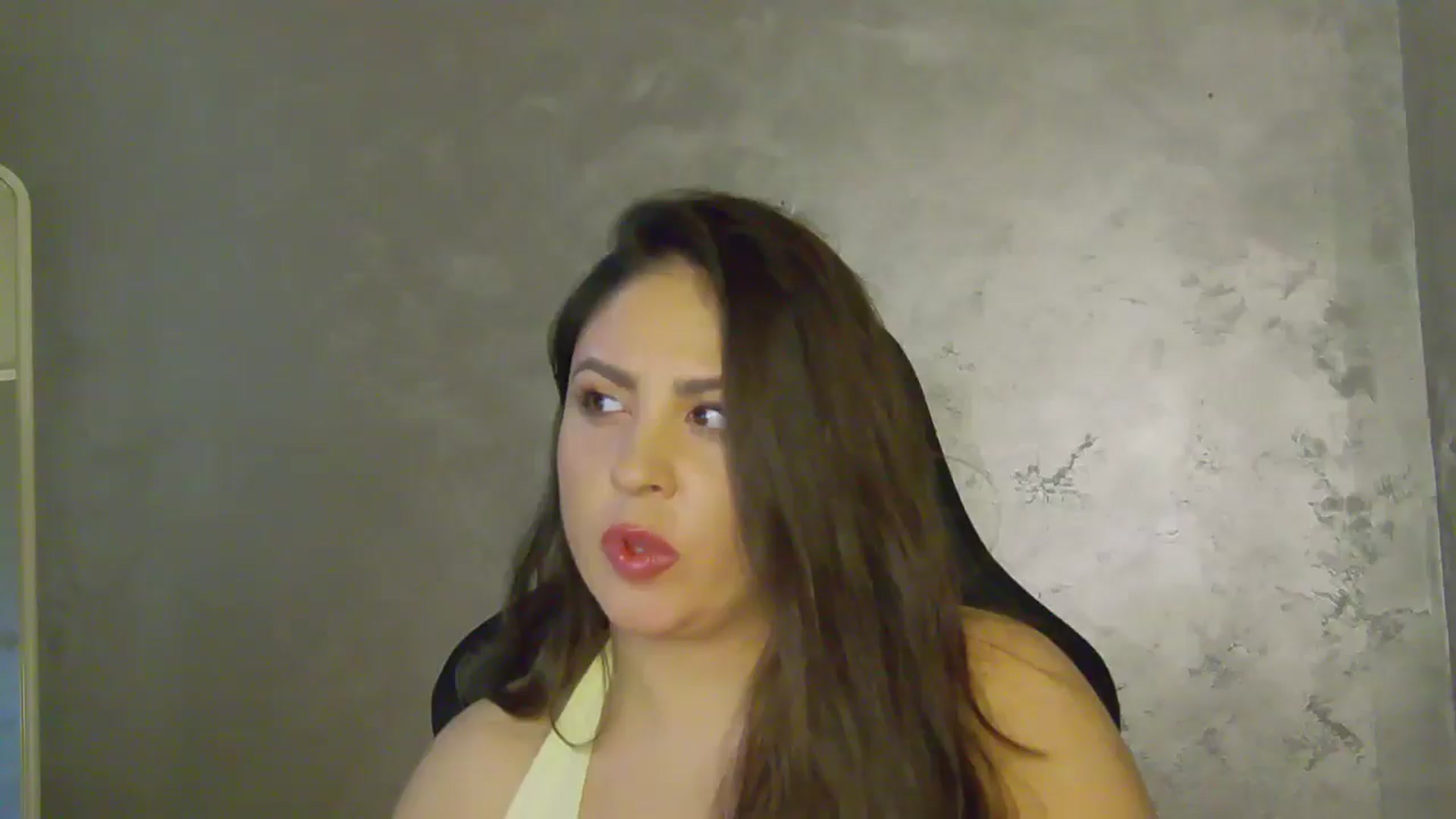 Gallery image thumbnail from NotVanilla's myfreecams stream on, 09/23/2025, 01:57 image 1 of 20