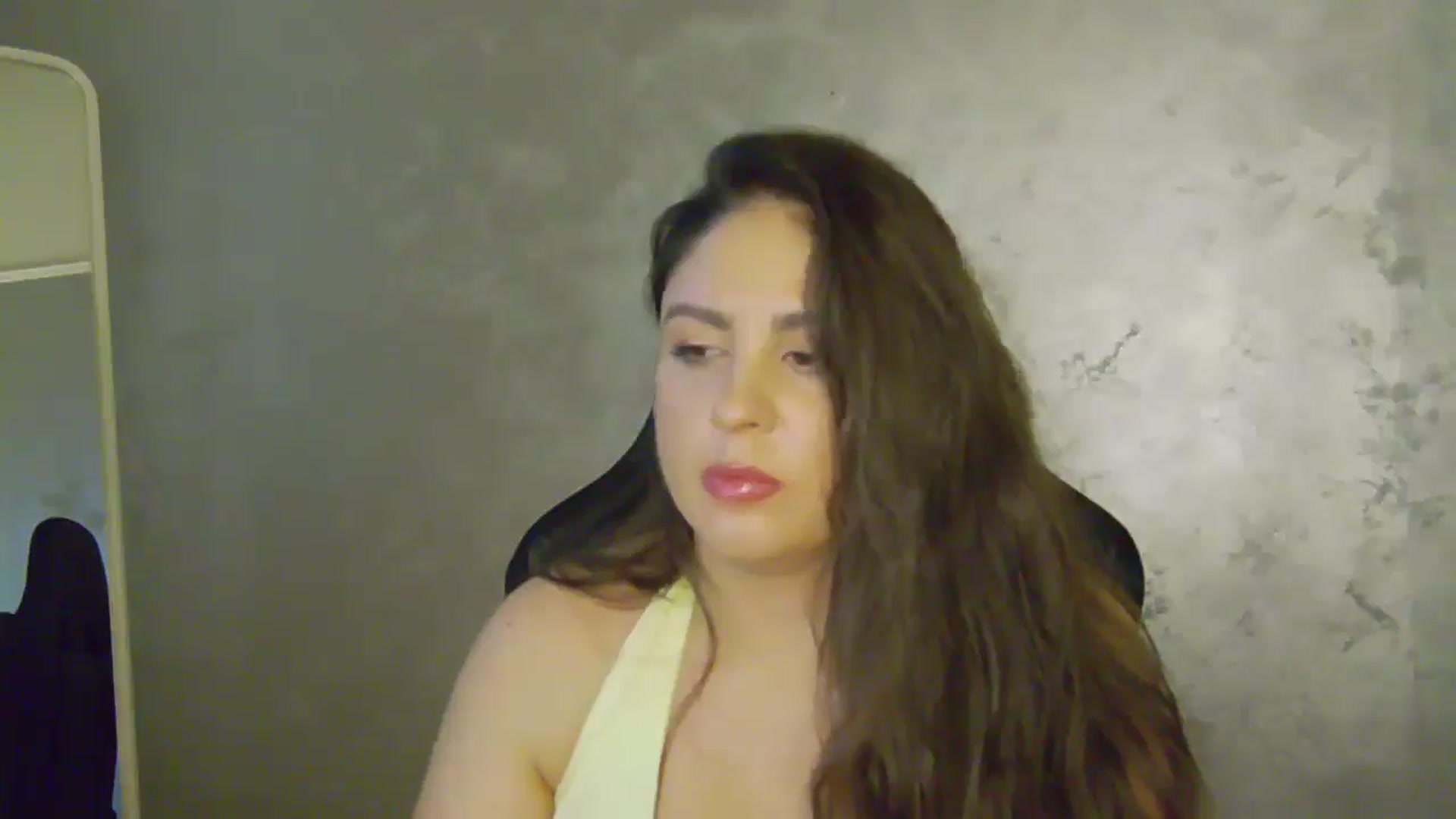 Gallery image thumbnail from NotVanilla's myfreecams stream on, 09/23/2025, 04:06 image 14 of 20
