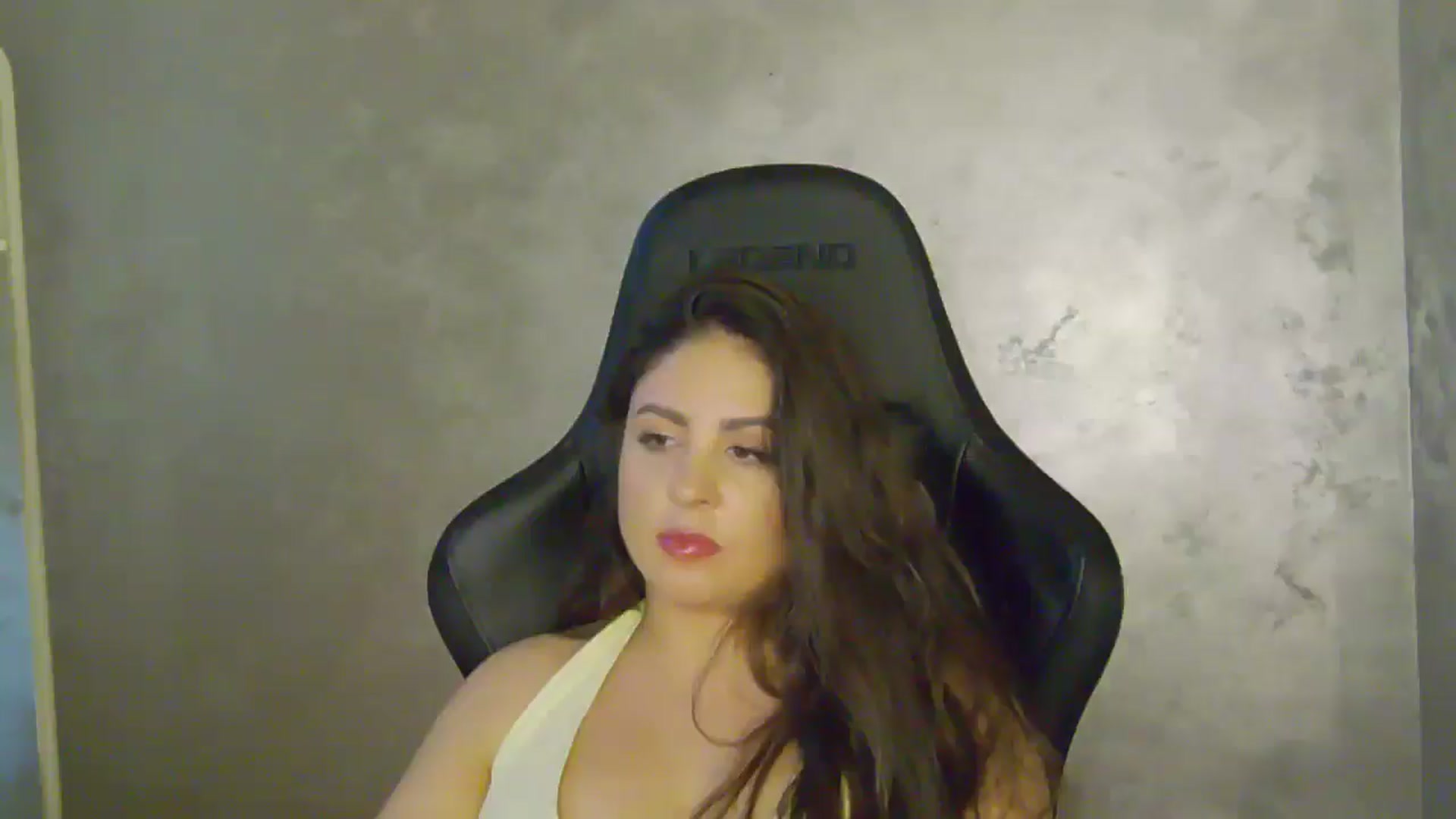 Gallery image thumbnail from NotVanilla's myfreecams stream on, 09/23/2025, 04:06 image 4 of 20