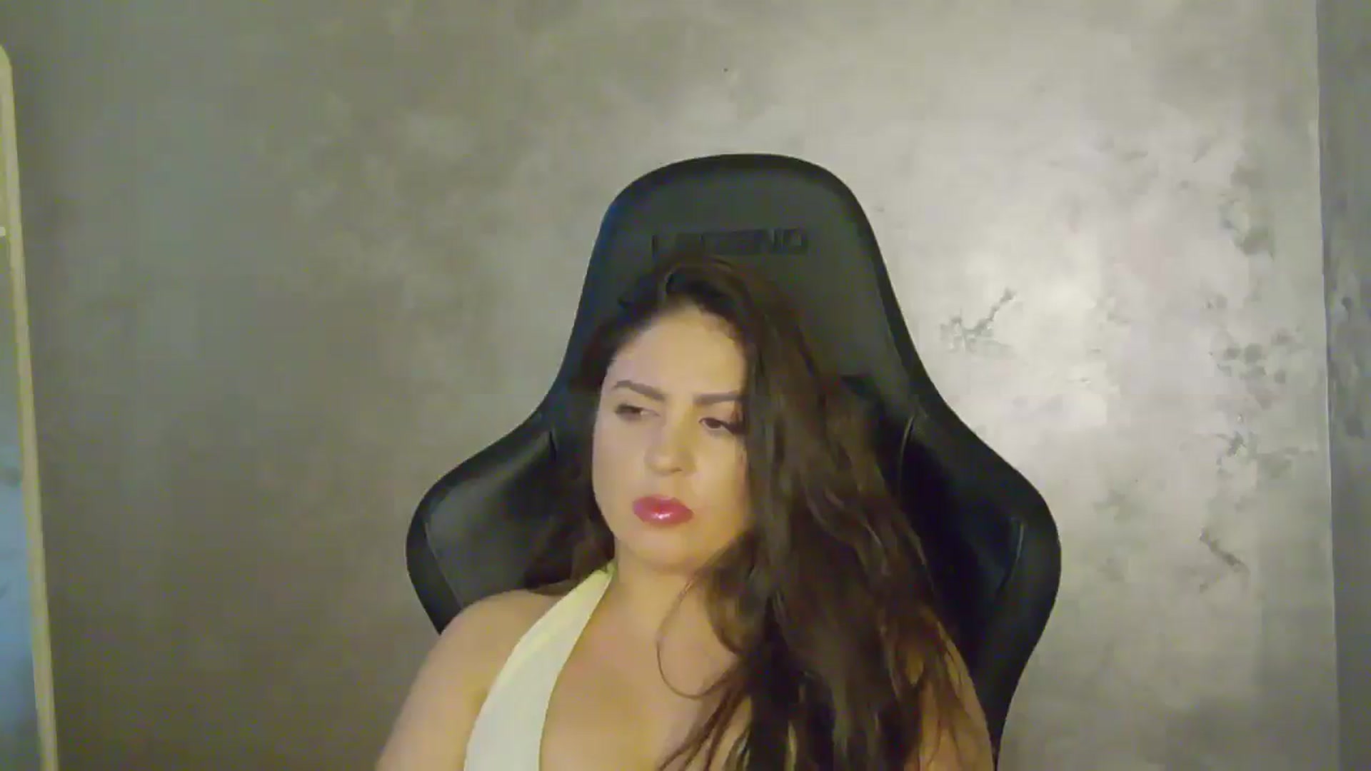 Gallery image thumbnail from NotVanilla's myfreecams stream on, 09/23/2025, 04:06 image 3 of 20