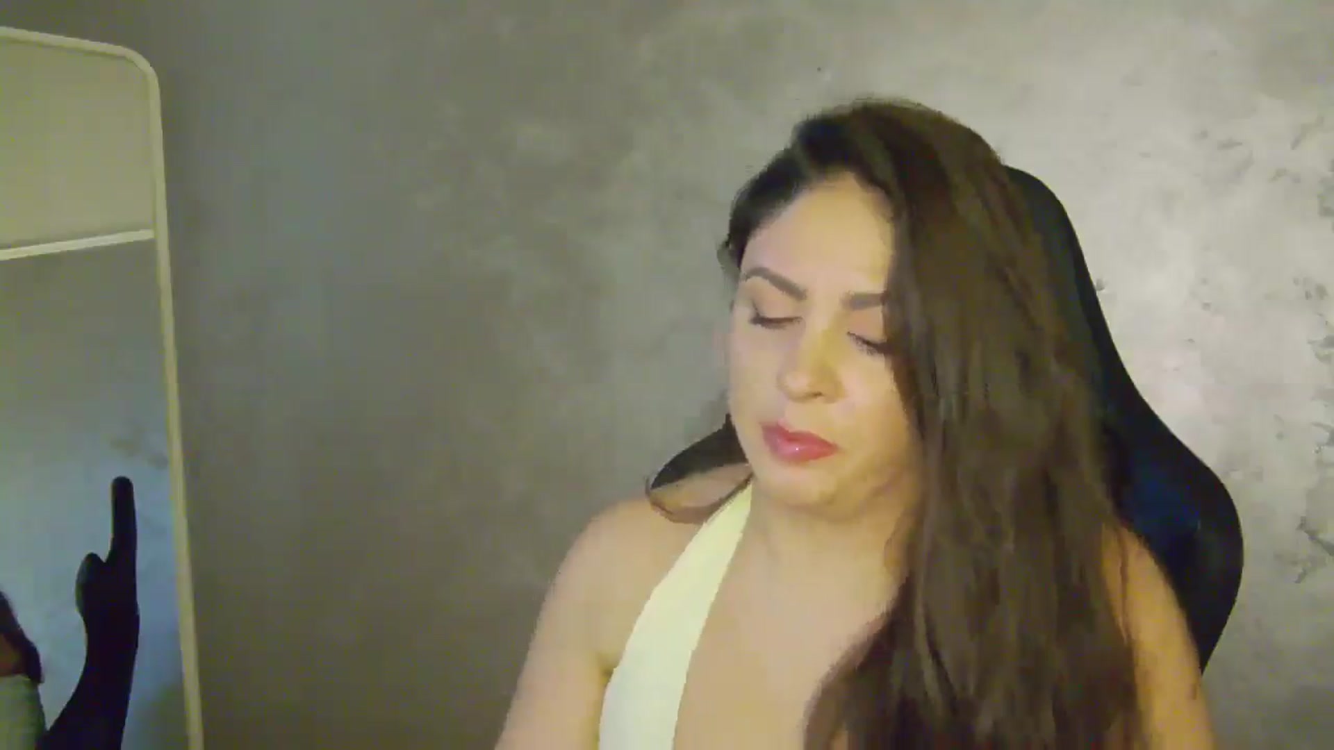 Gallery image thumbnail from NotVanilla's myfreecams stream on, 09/23/2025, 04:06 image 19 of 20
