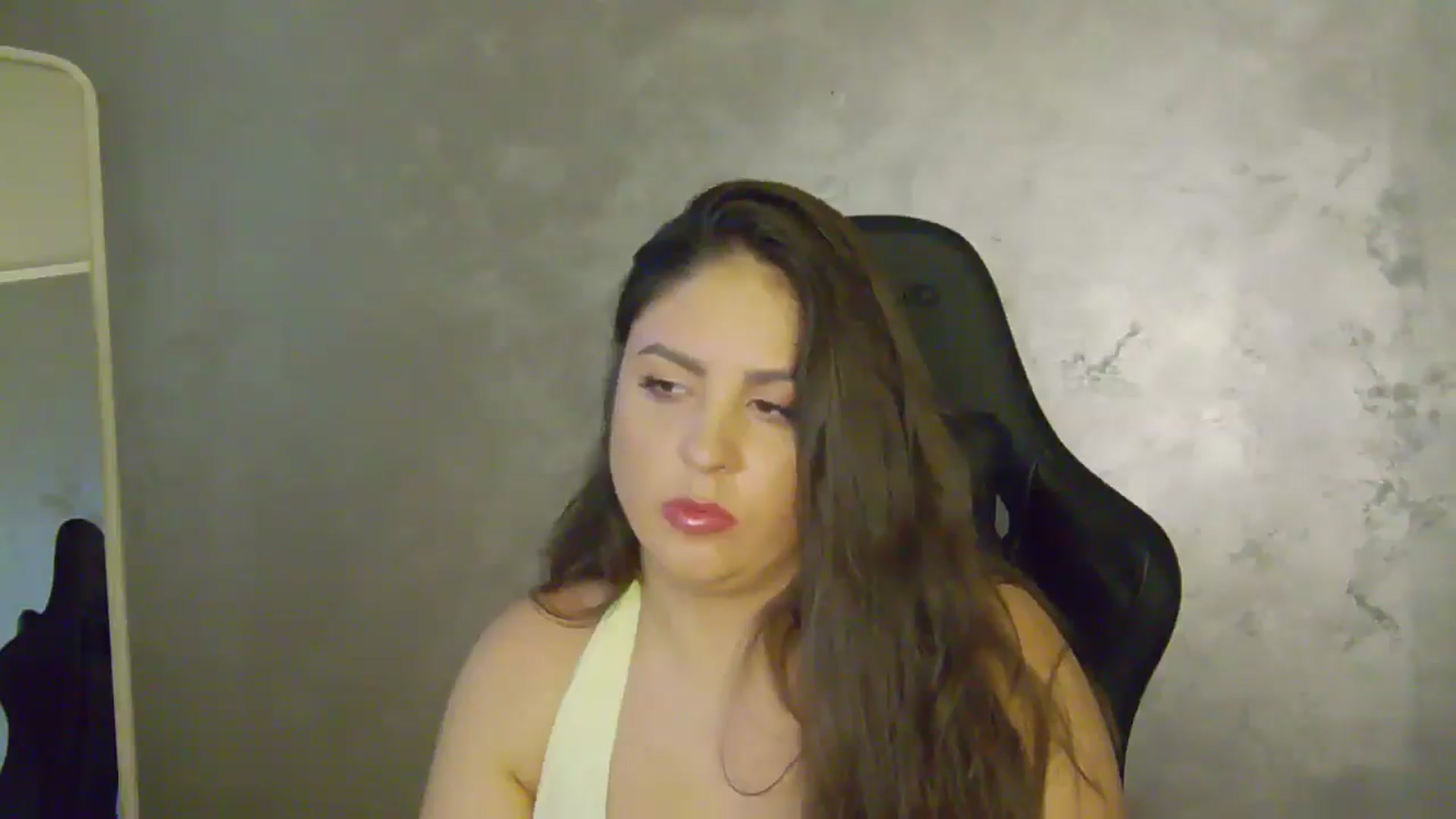 Gallery image thumbnail from NotVanilla's myfreecams stream on, 09/23/2025, 04:06 image 8 of 20