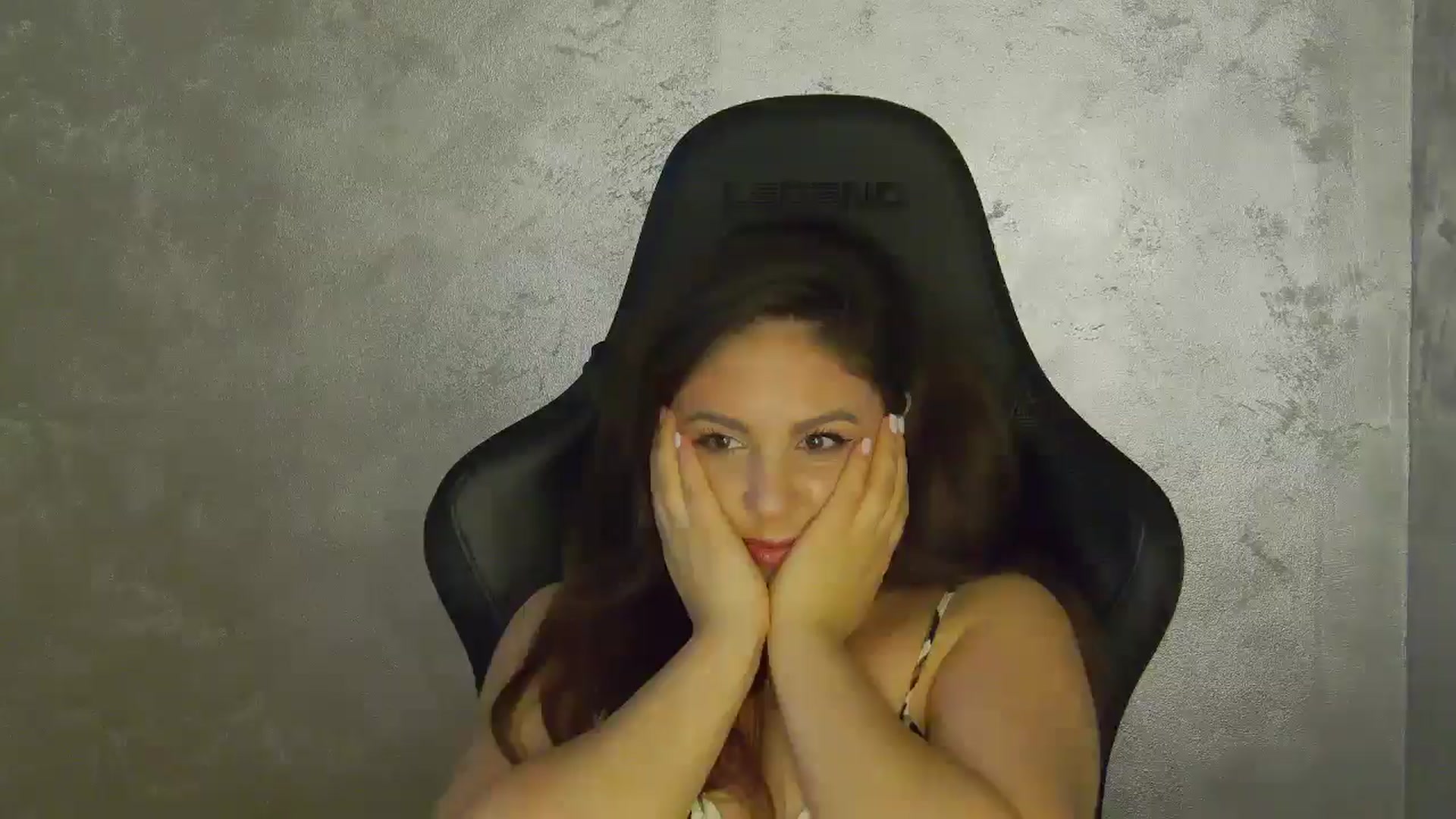 Gallery image thumbnail from NotVanilla's myfreecams stream on, 09/25/2025, 01:12 image 13 of 20