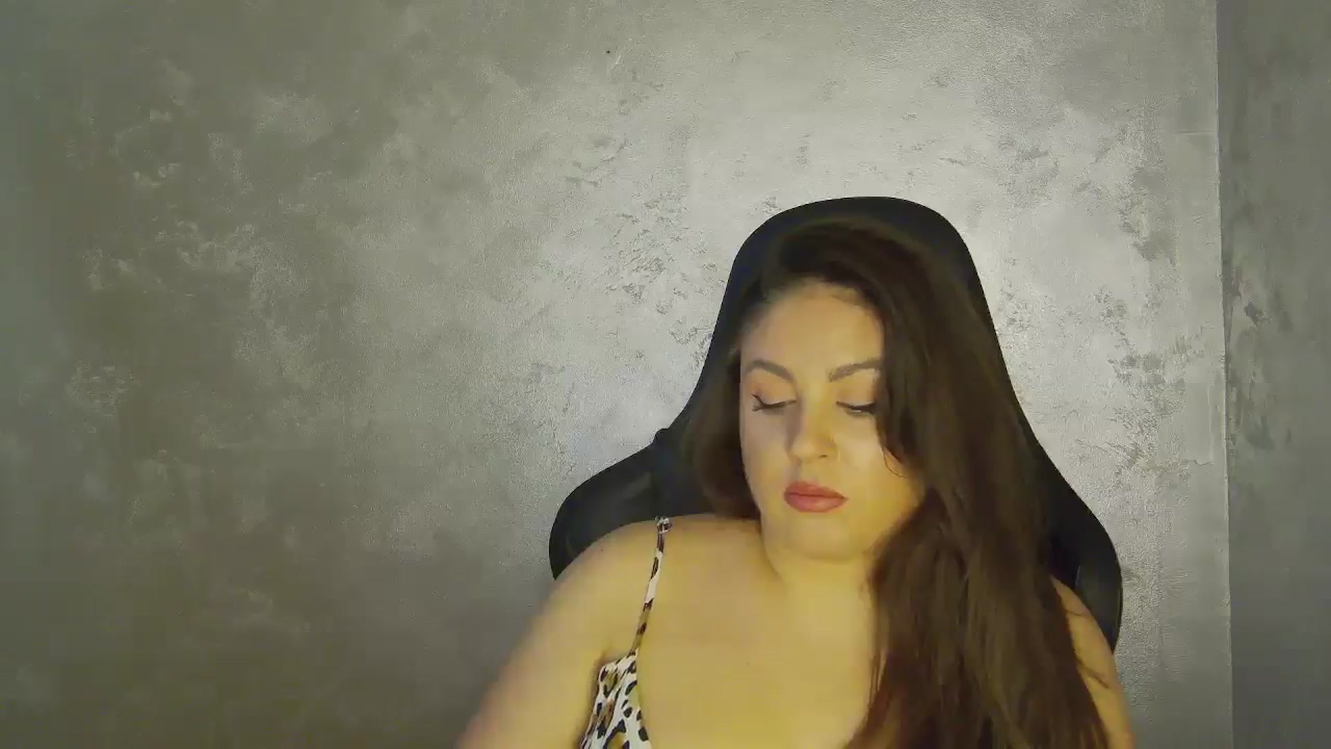 Gallery image thumbnail from NotVanilla's myfreecams stream on, 09/25/2025, 01:12 image 10 of 20